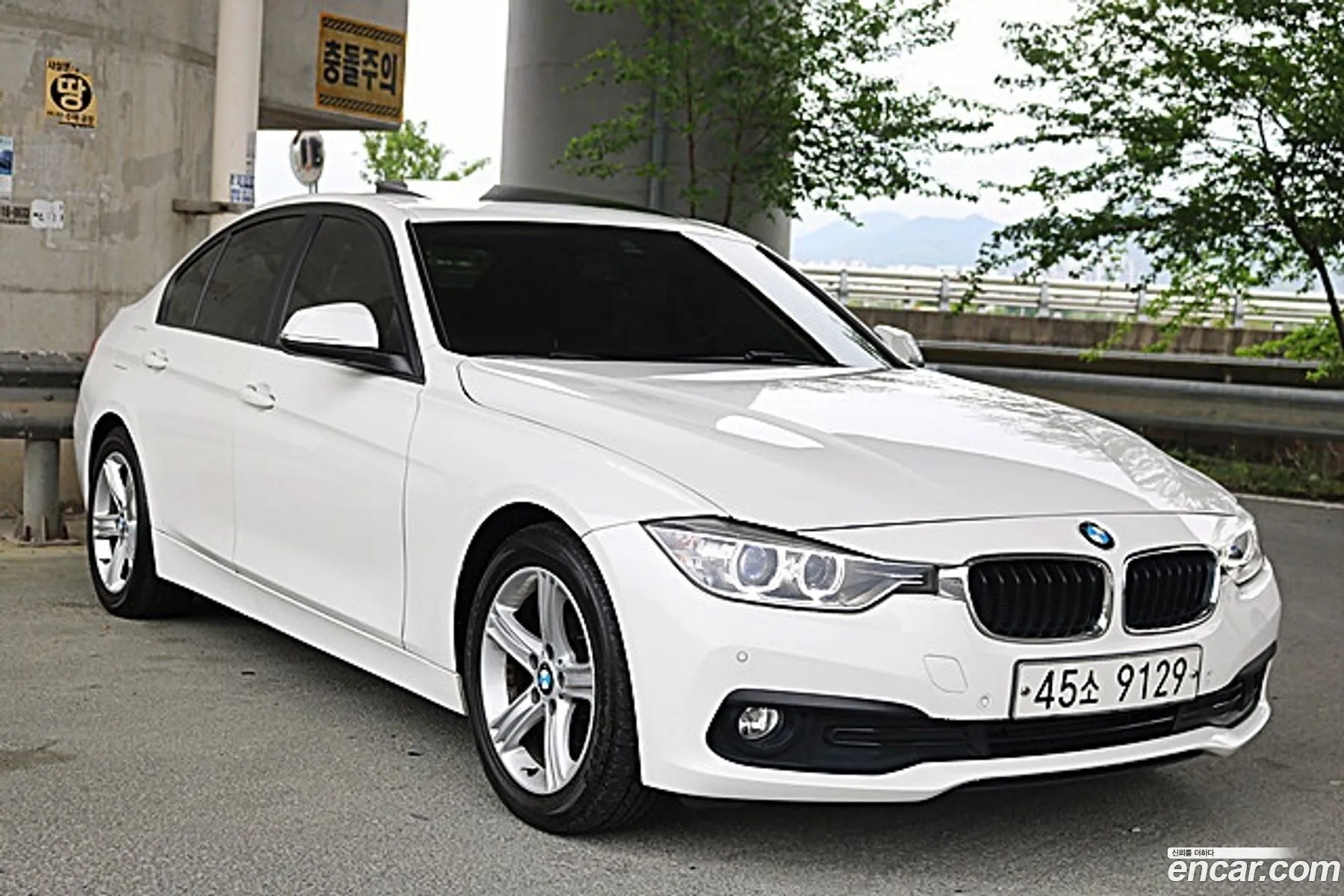 BMW 3Er Vi F3X 320I 2014 - фотография 13393891
