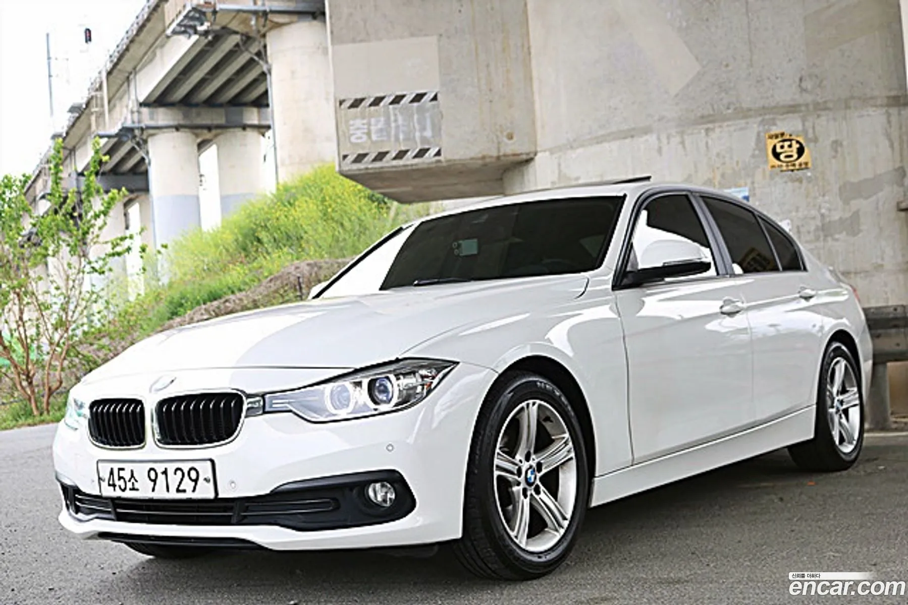 BMW 3Er Vi F3X 320I 2014 - фотография 13393893