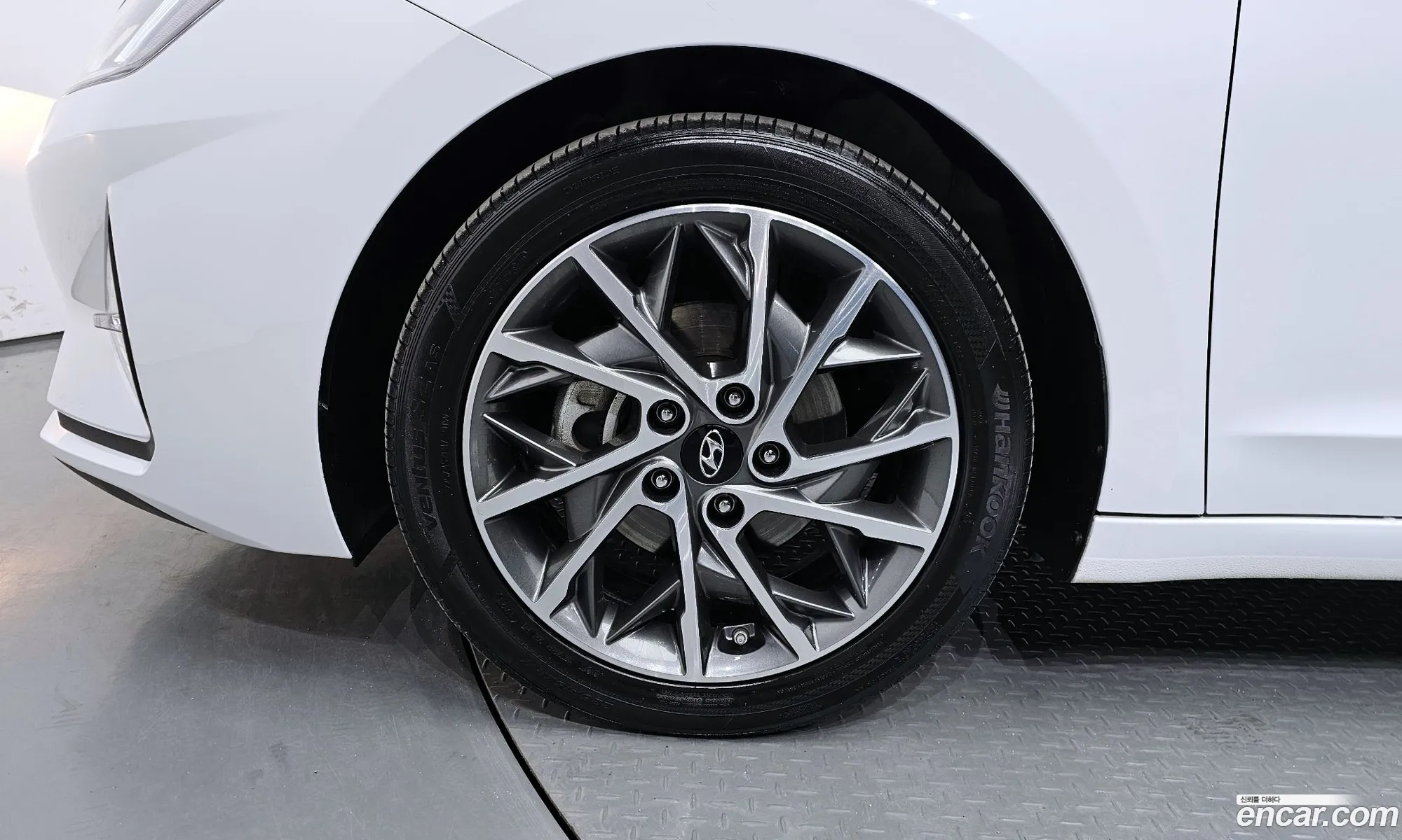 Hyundai Avante Vi 16 2019 - фотография 17871546