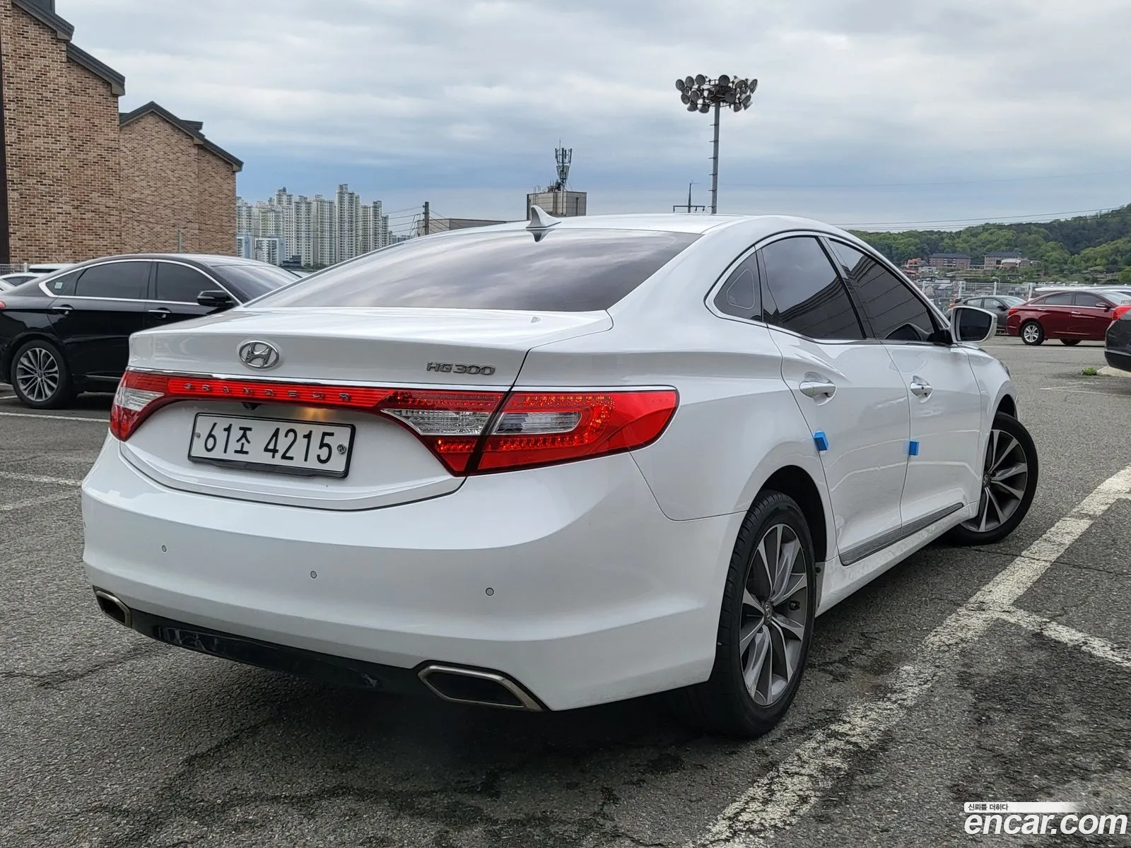 Hyundai Grandeur V Hg240 Modern 2015 - фотография 13594391