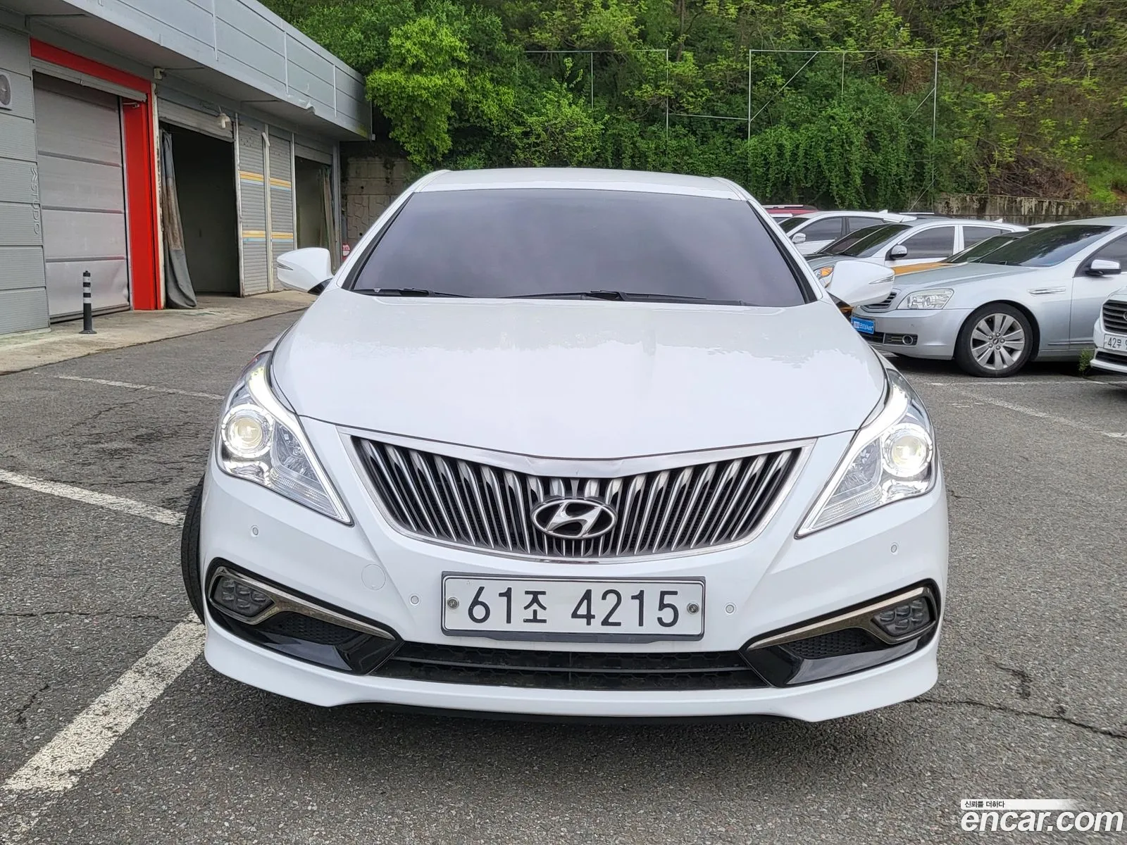 Hyundai Grandeur V Hg240 Modern 2015 - фотография 13594392