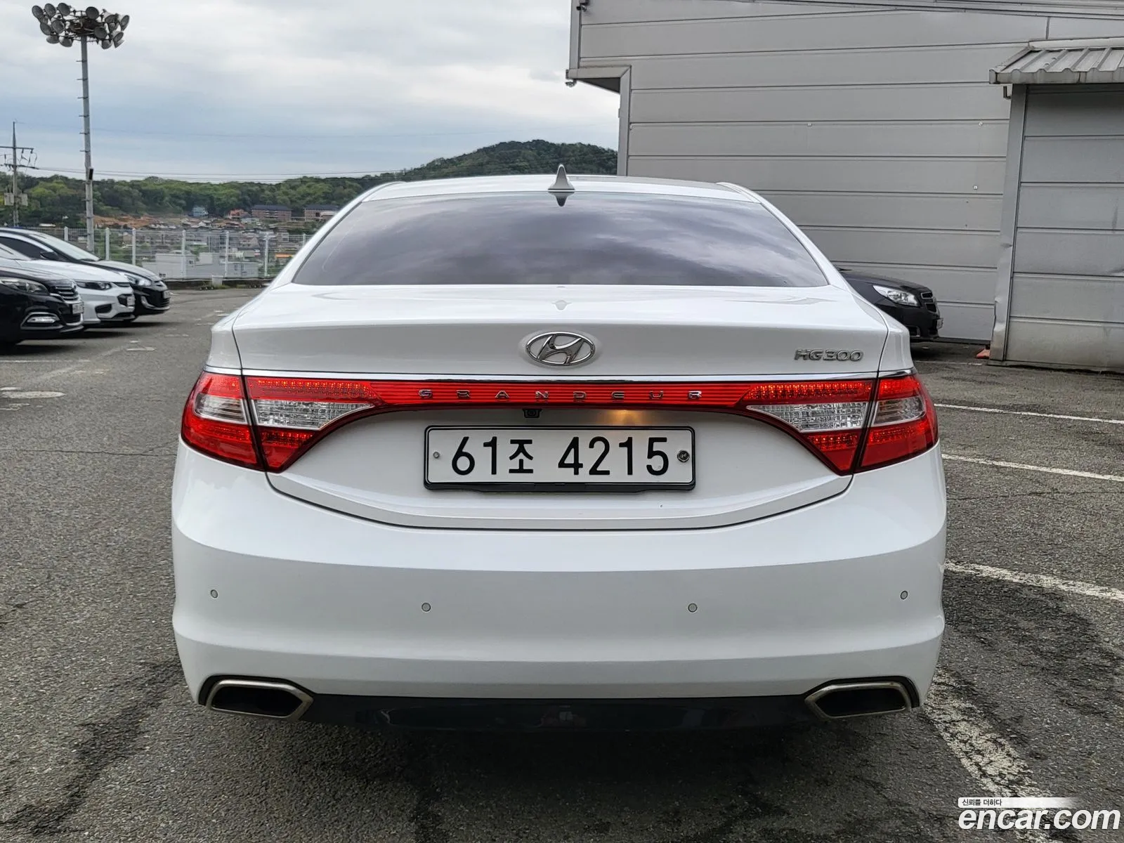 Hyundai Grandeur V Hg240 Modern 2015 - фотография 13594393