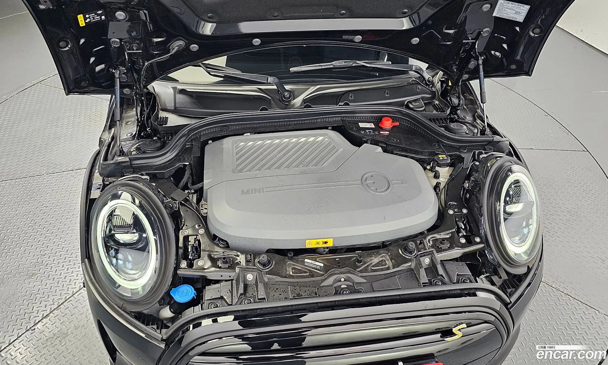 Mini Cooper Se Electric 2023 - фотография 4040595