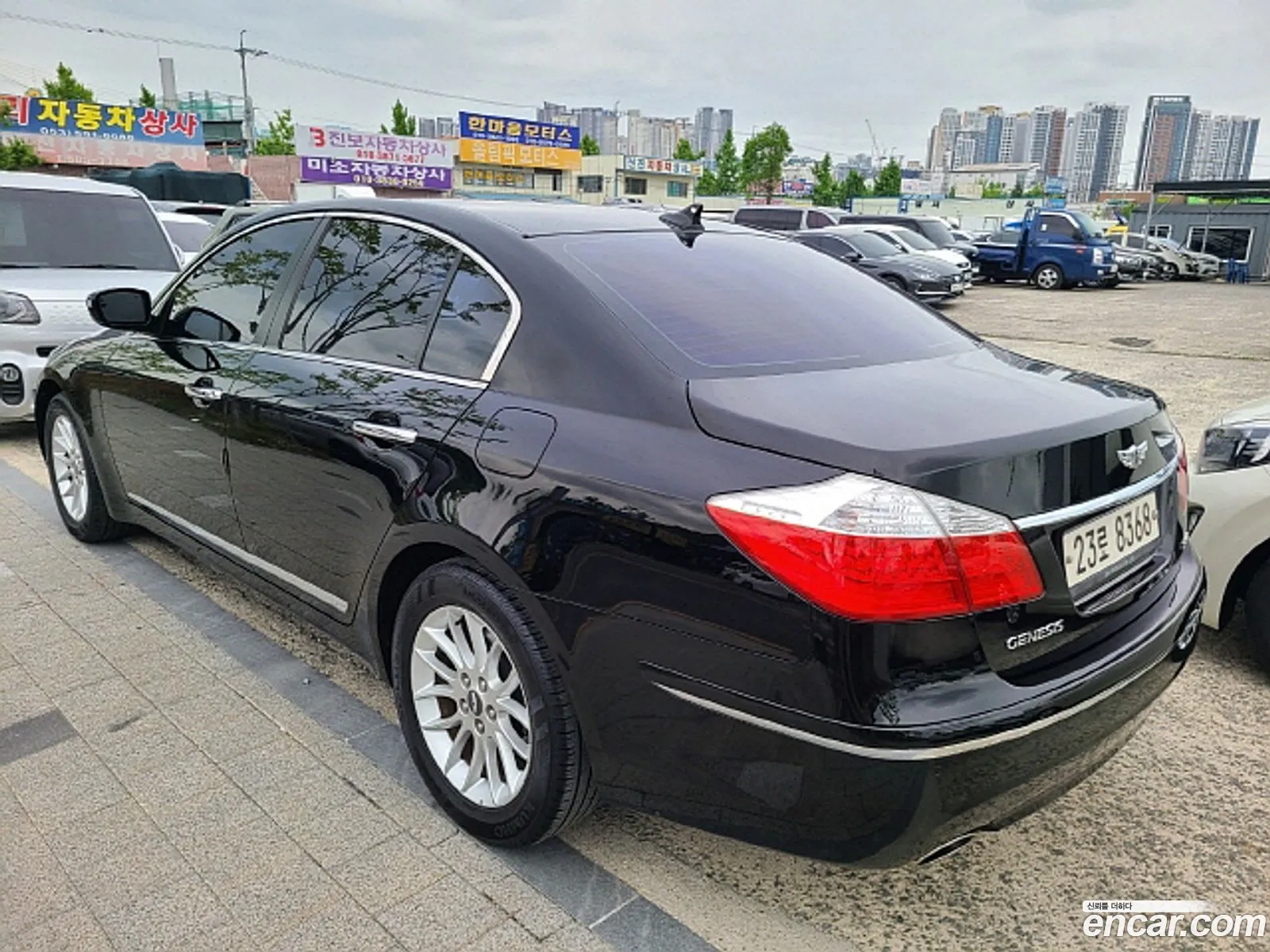 Hyundai Genesis I Bh330 Luxury 2011 - фотография 17915858
