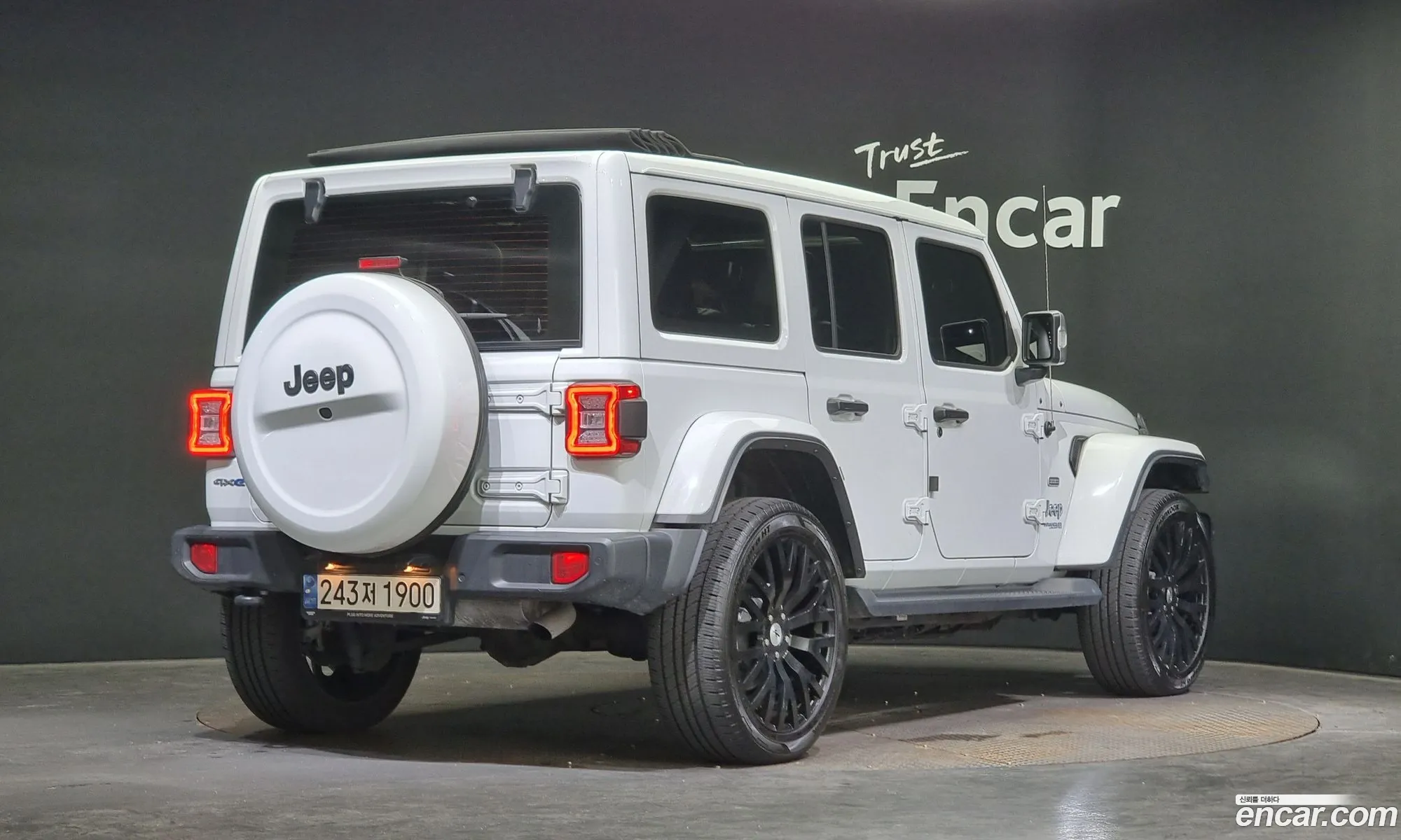 Jeep Wrangler Iv Jl 20 Overland Power Top 4-Door 4Xe 2021 - фотография 4458694