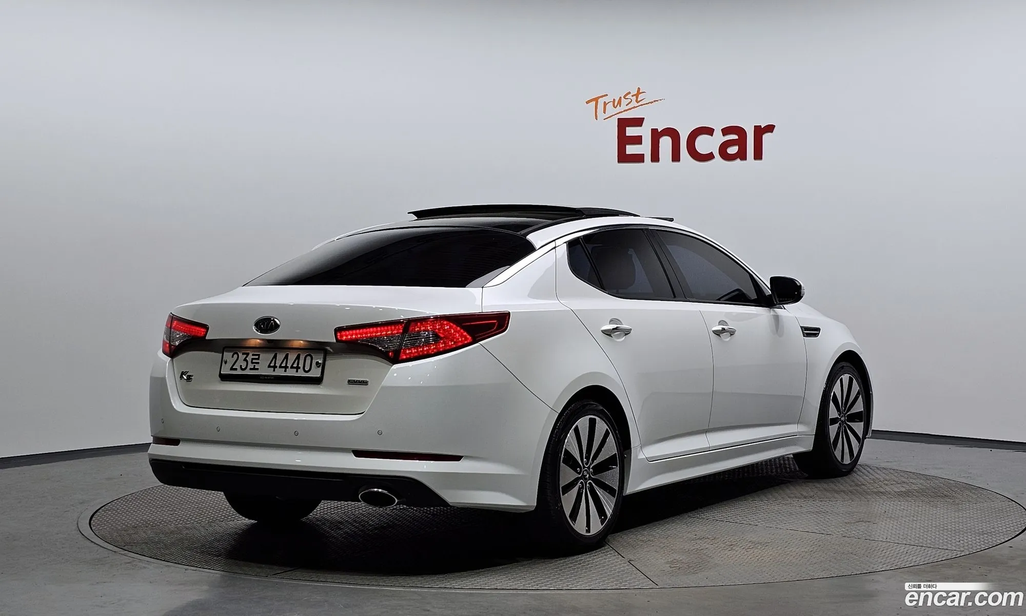 Kia K5 I 20 Prestige 2013 - фотография 19912371