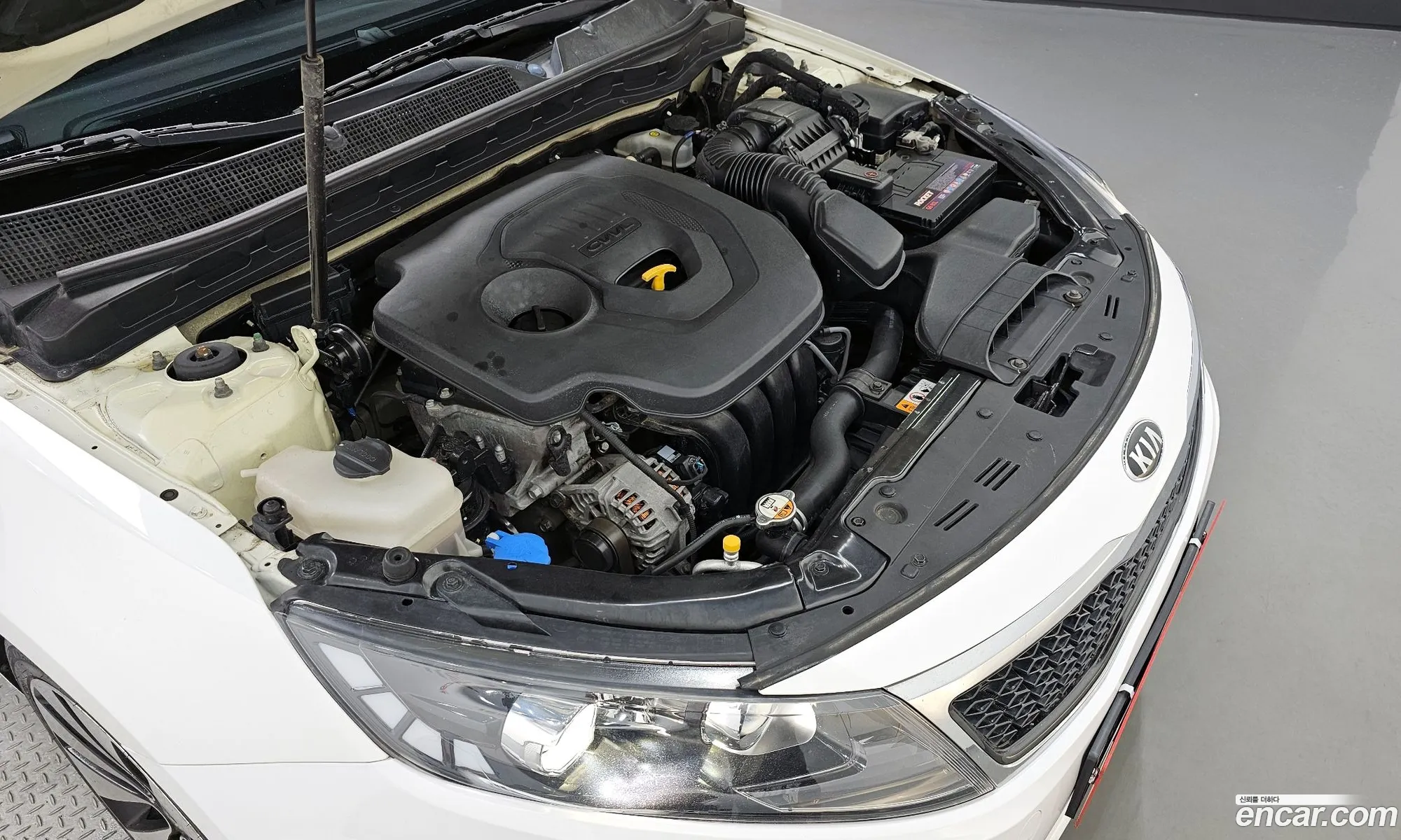 Kia K5 I 20 Prestige 2013 - фотография 19912375