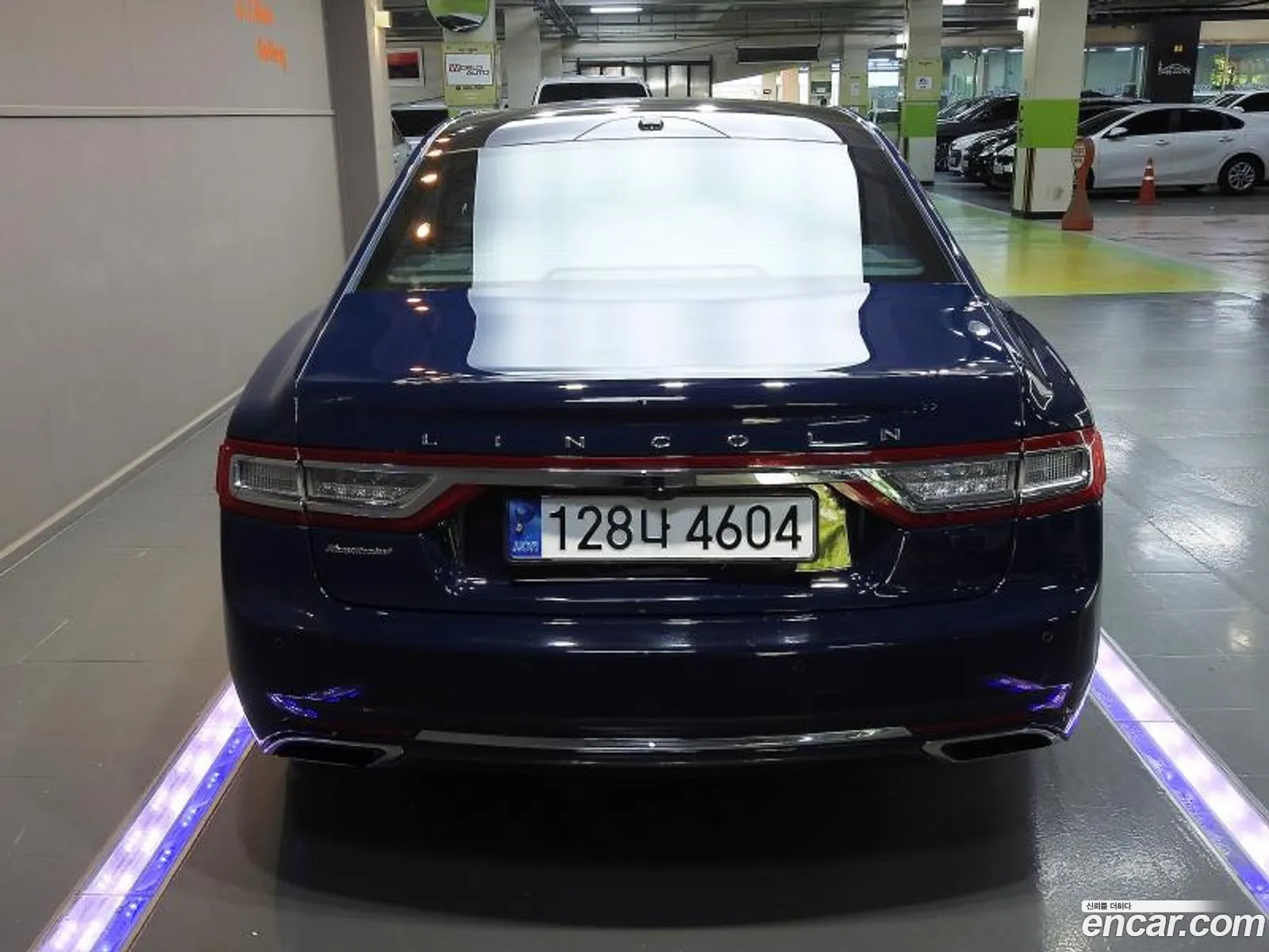 Lincoln Continental X 30 Presidential Awd 2017 - фотография 4193027
