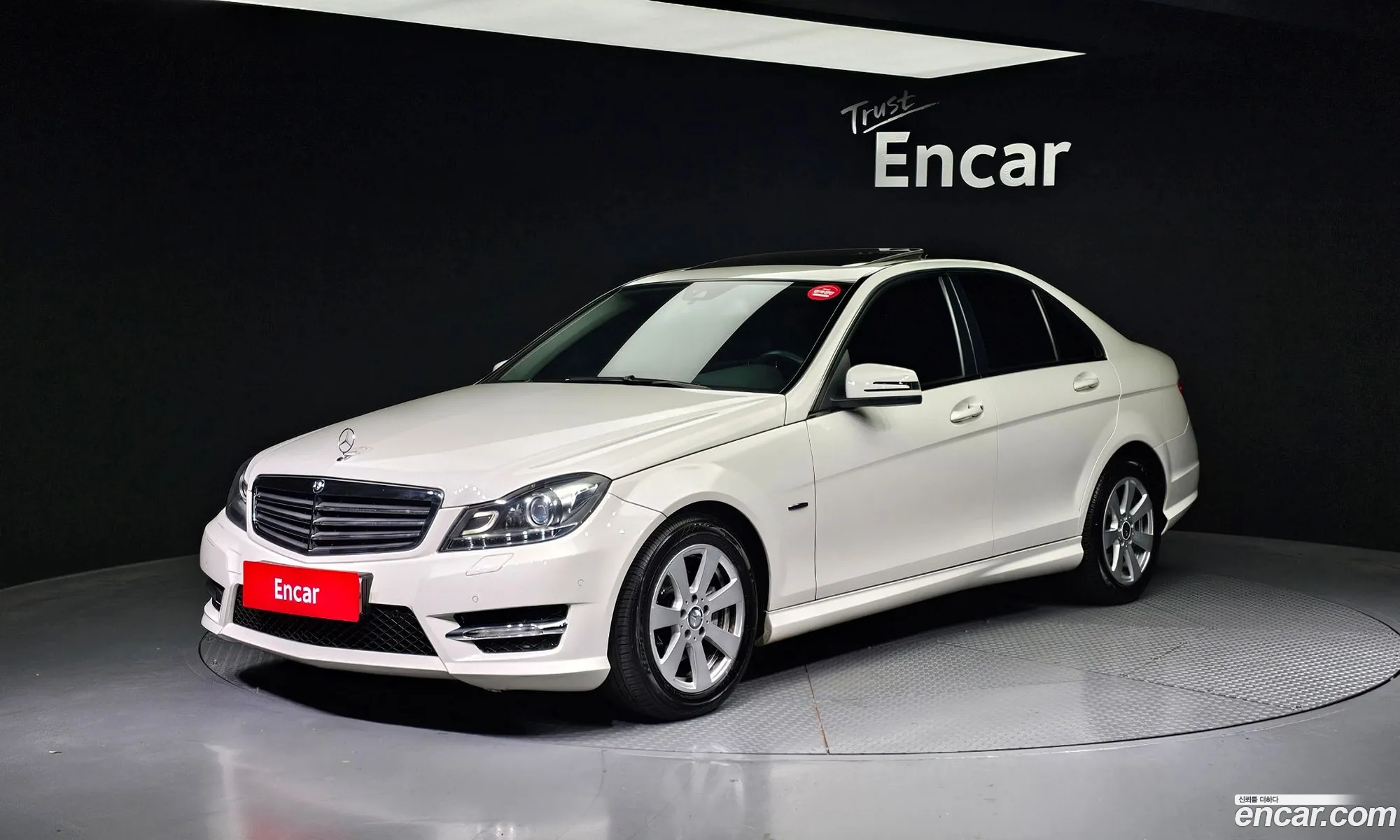 Mercedes C-Class W204 C200 Cgi - фотография 12070646