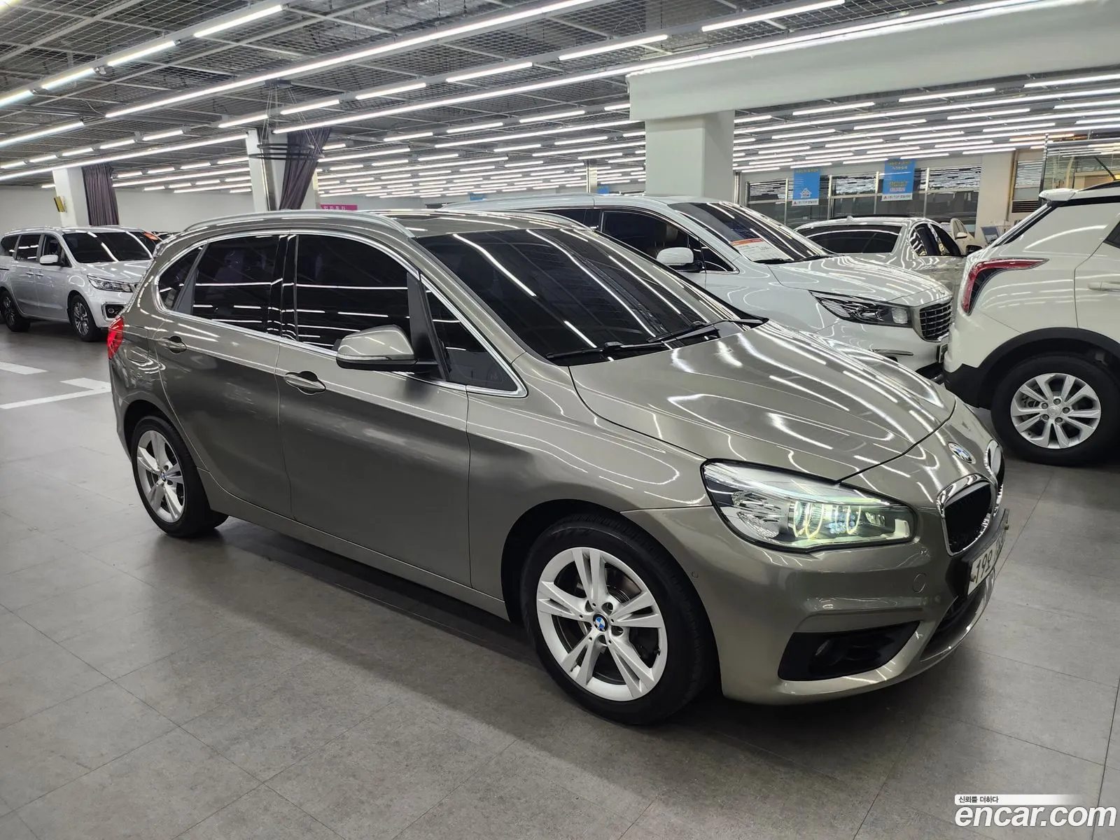 BMW 2Er Luxury 2015 - фотография 966083