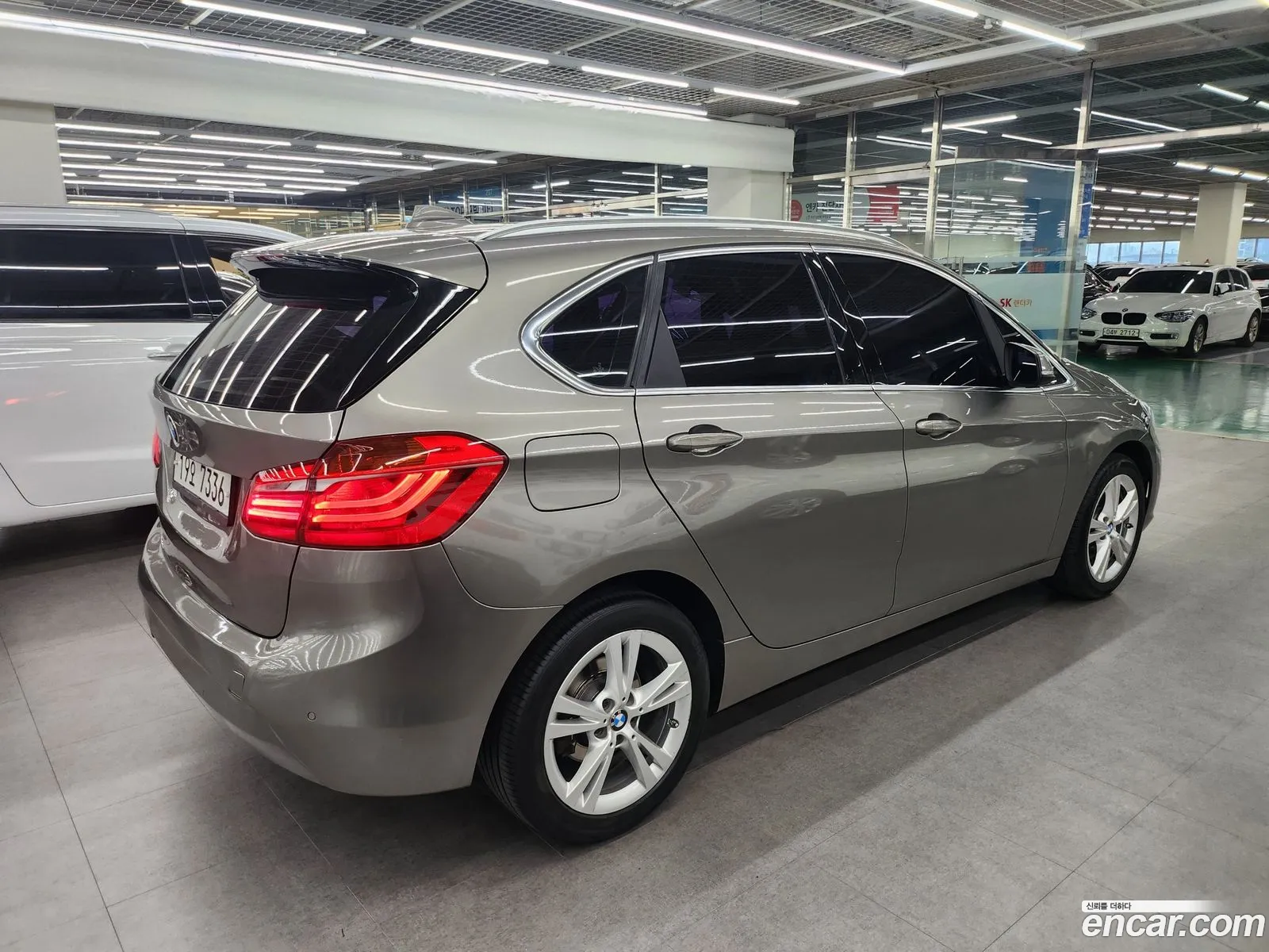 BMW 2Er Luxury 2015 - фотография 966087