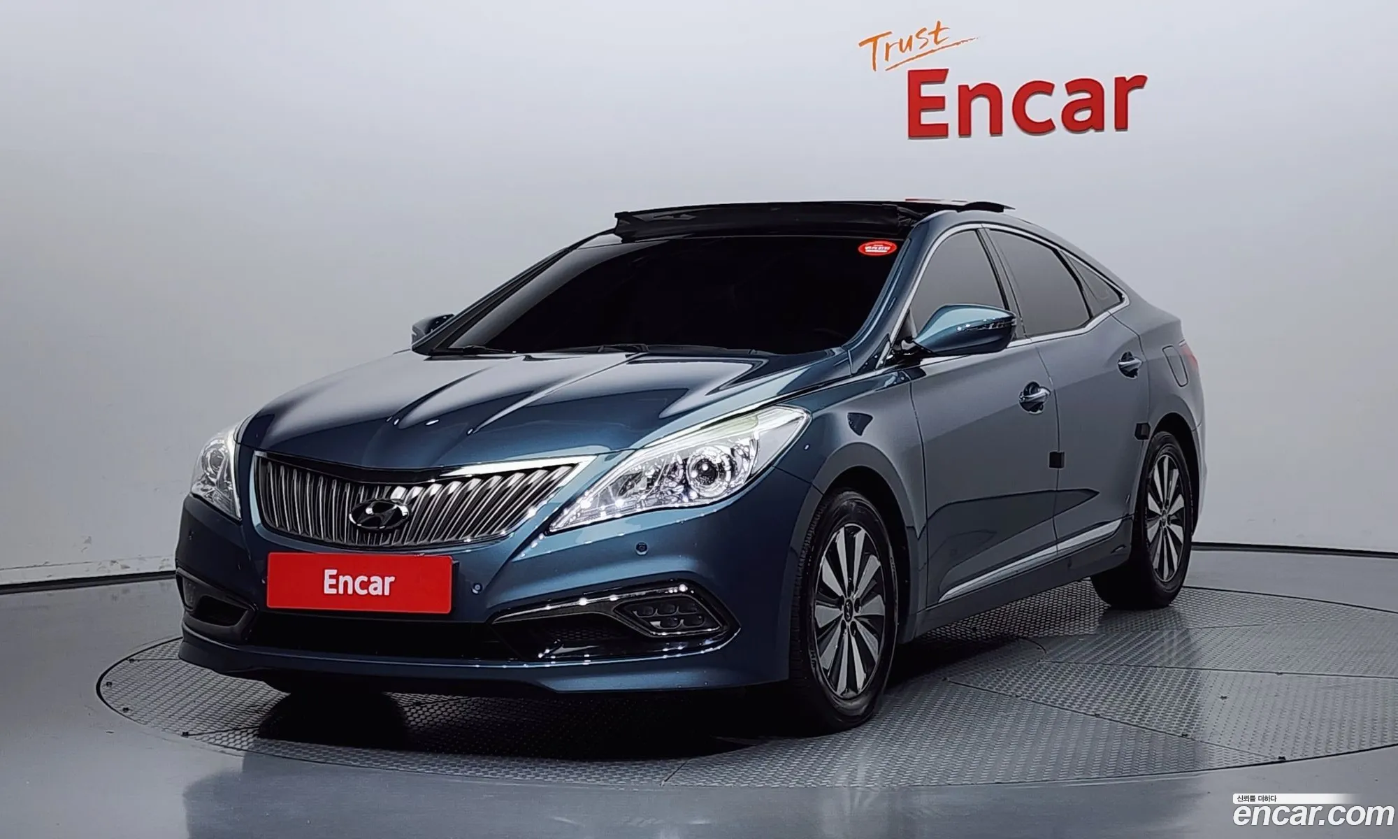 Hyundai Grandeur V Premium 2015 - фотография 15157444
