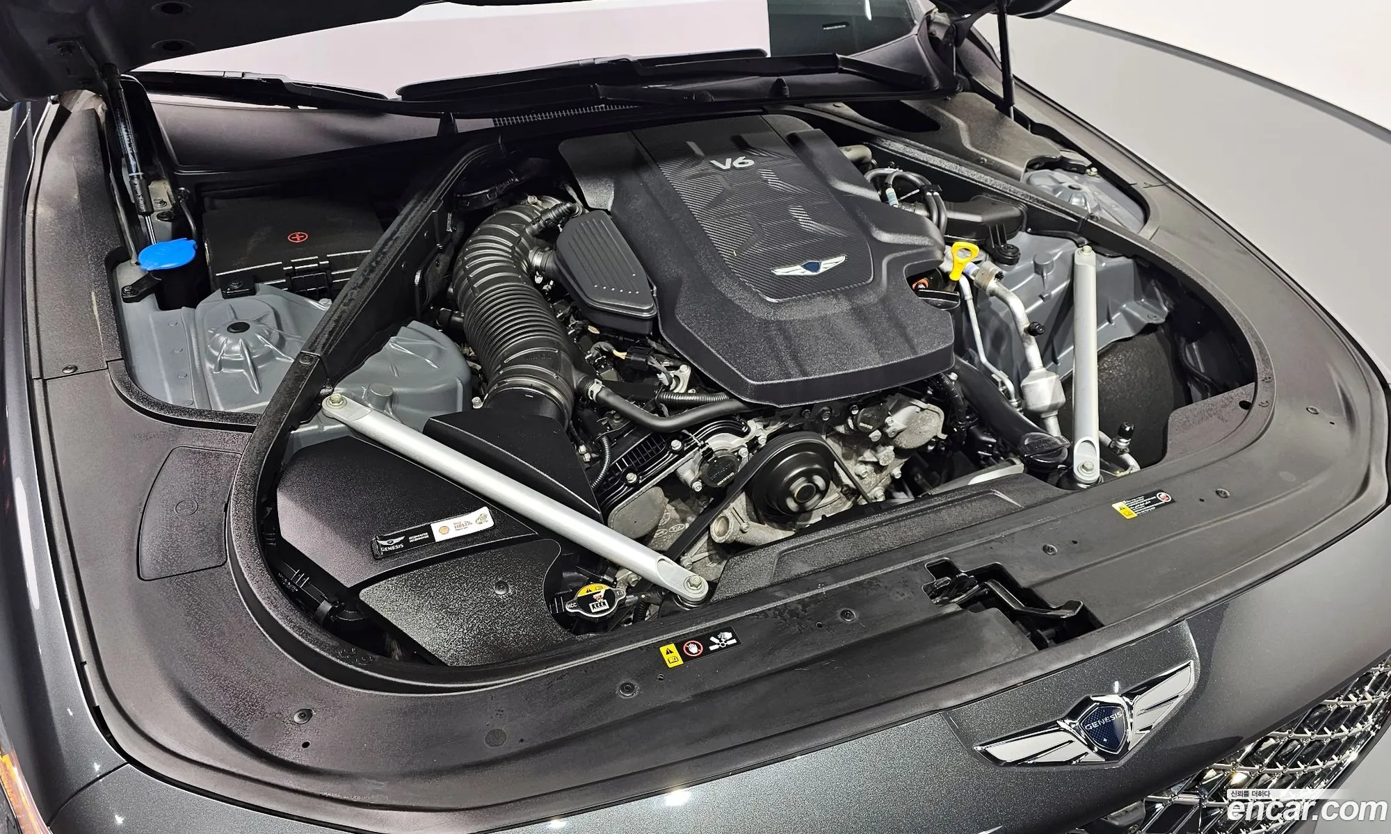 Genesis G90 I 38 2019 - фотография 13538436