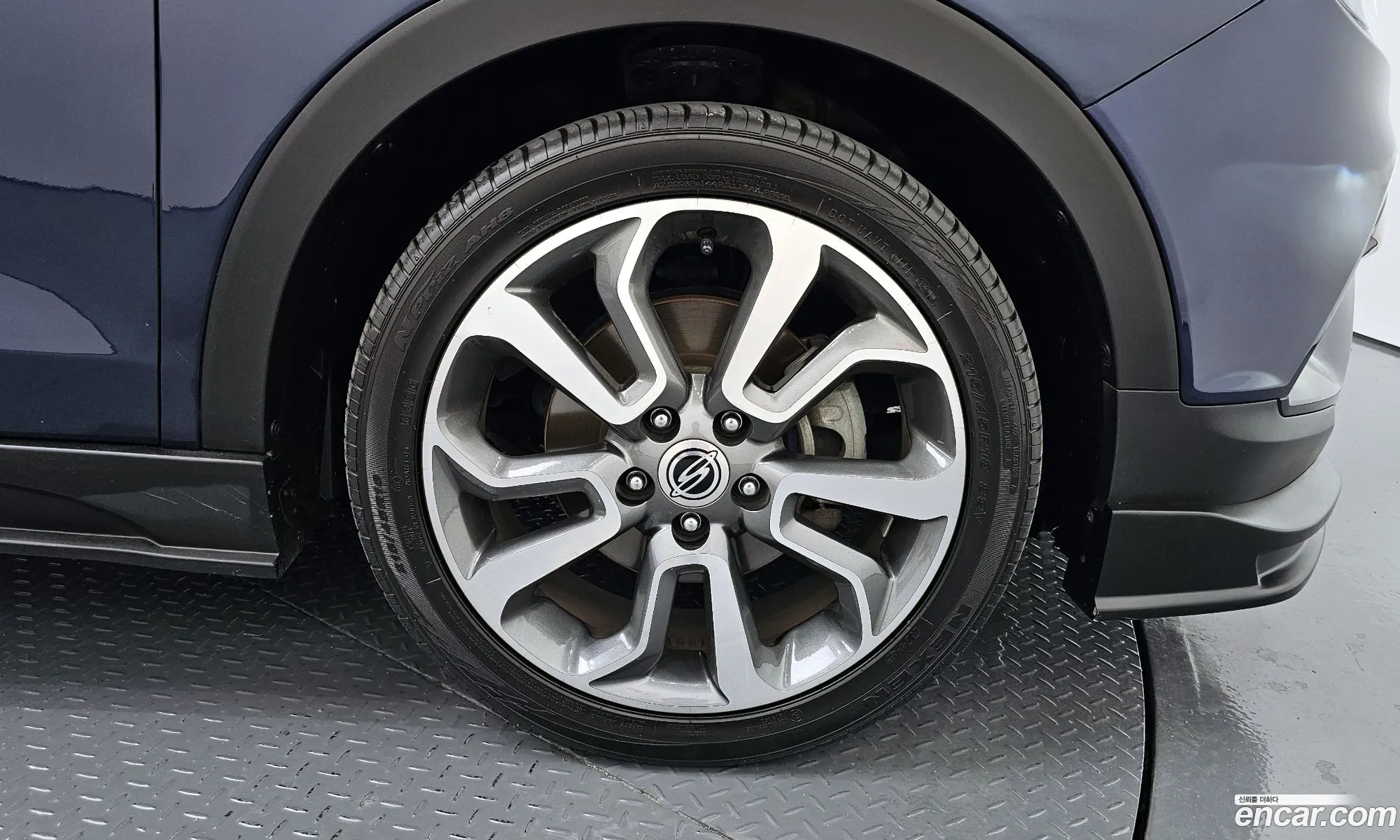 Ssangyong Tivoli Tivoli Lx 2Wd 2015 - фотография 17205206