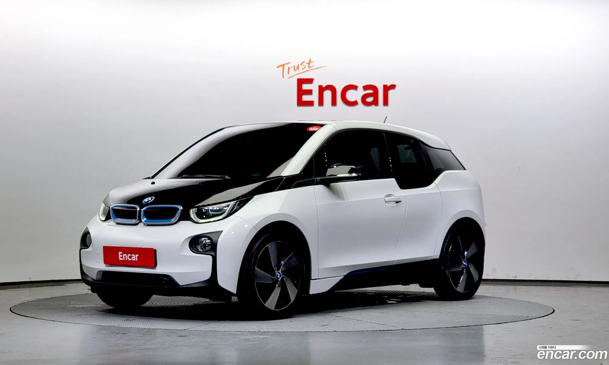 BMW I3 Lux 2016 - фотография 4609925