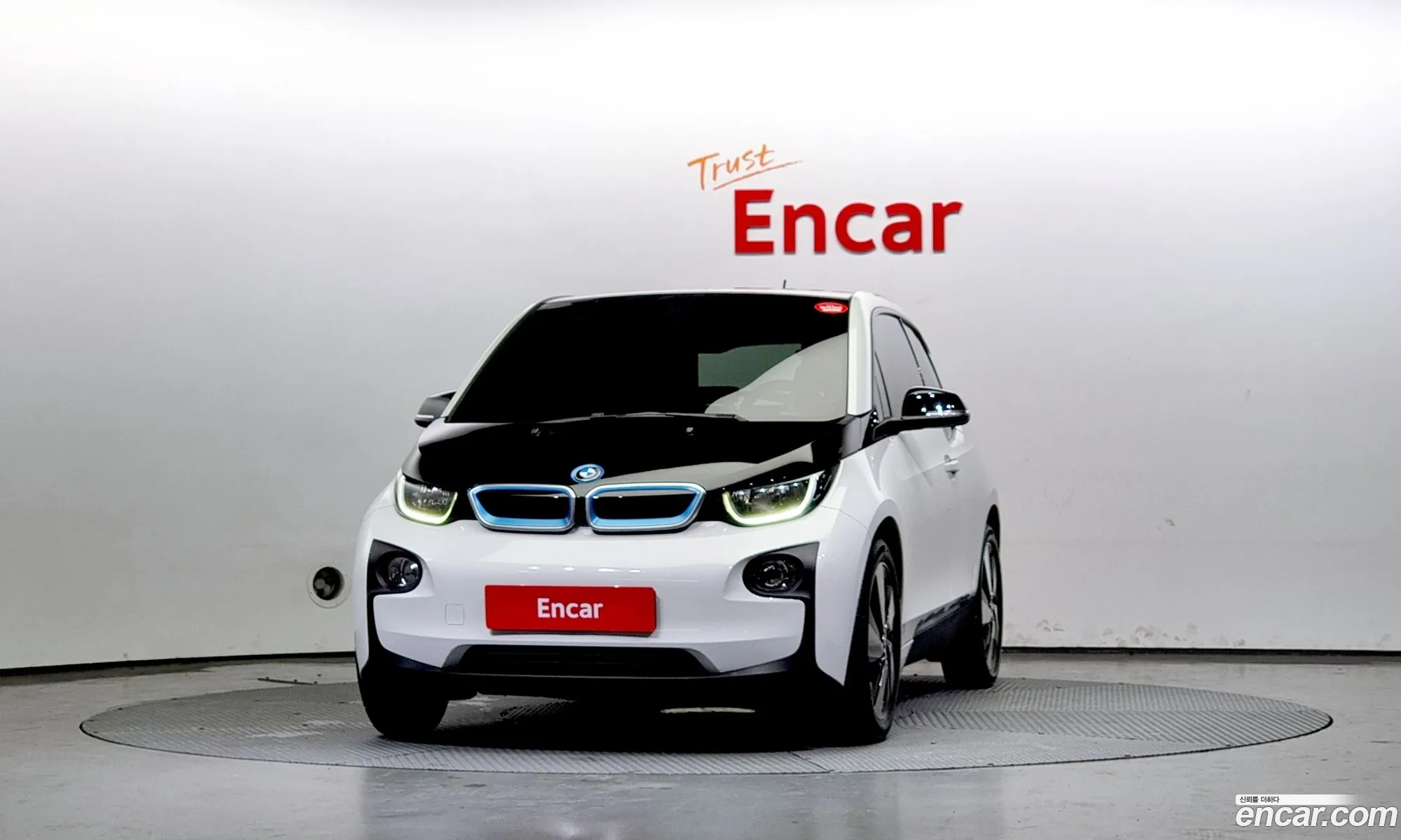 BMW I3 Lux 2016 - фотография 4609927
