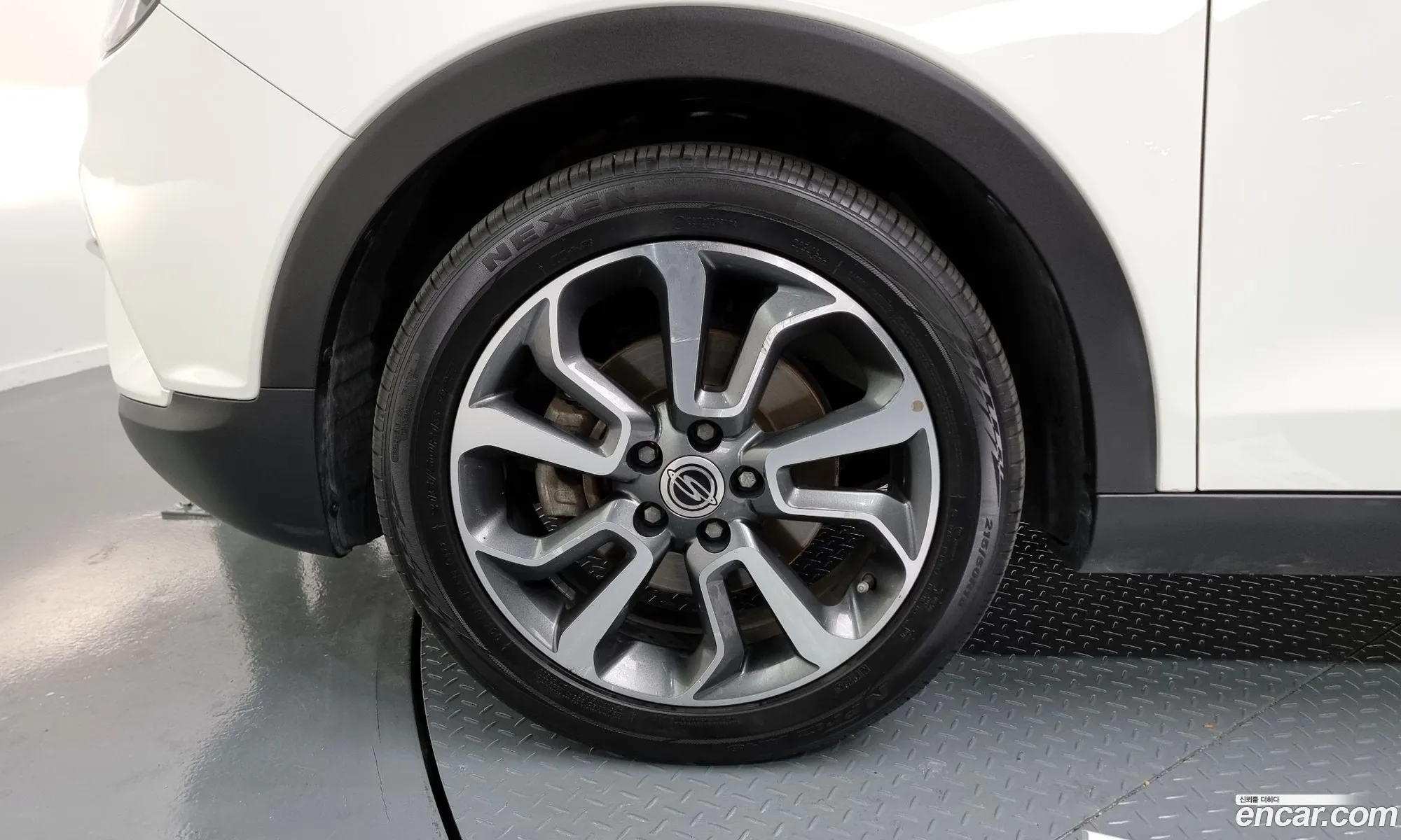 Ssangyong Tivoli Tivoli Lx 2Wd 2016 - фотография 17226643