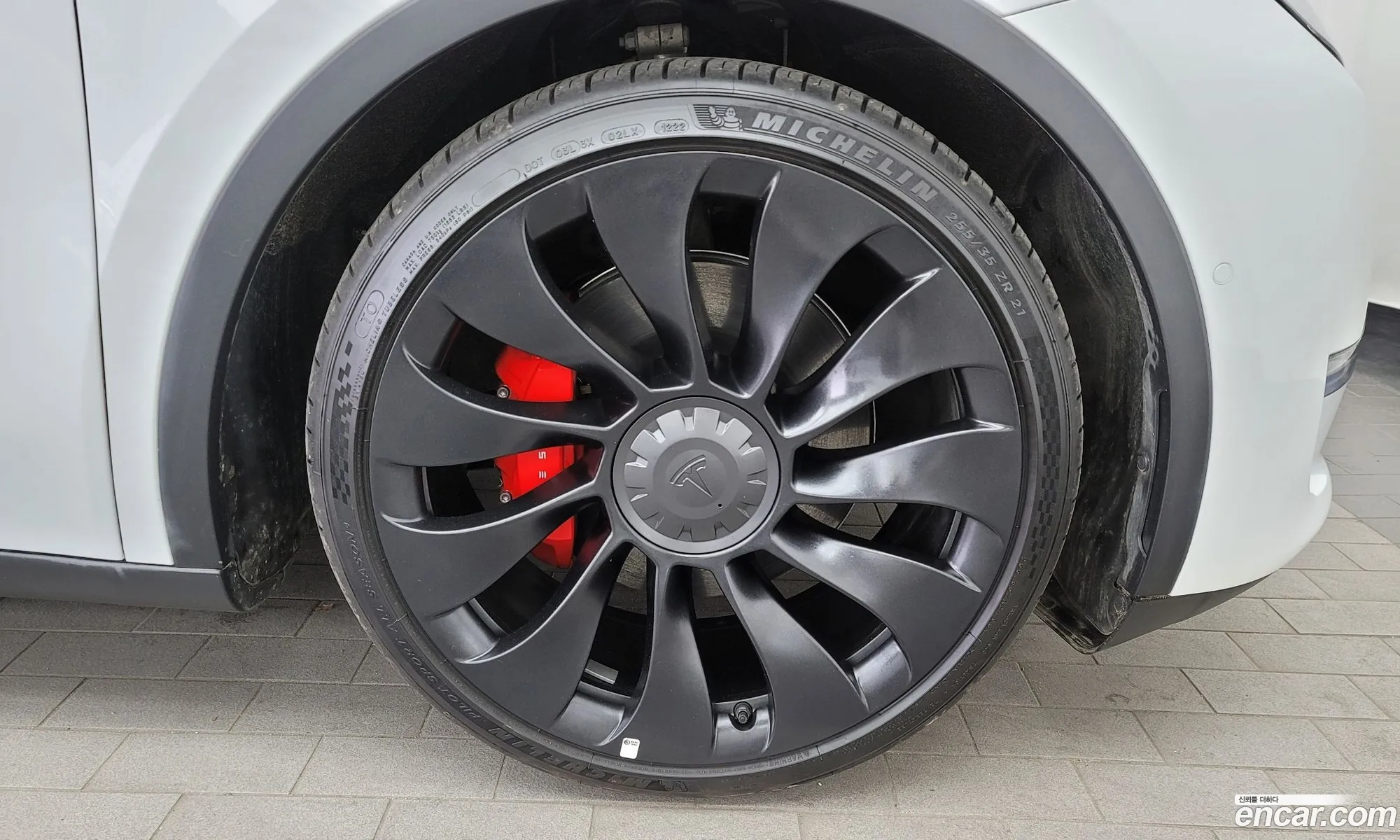 Tesla Model Y I Performance 2022 - фотография 14605829
