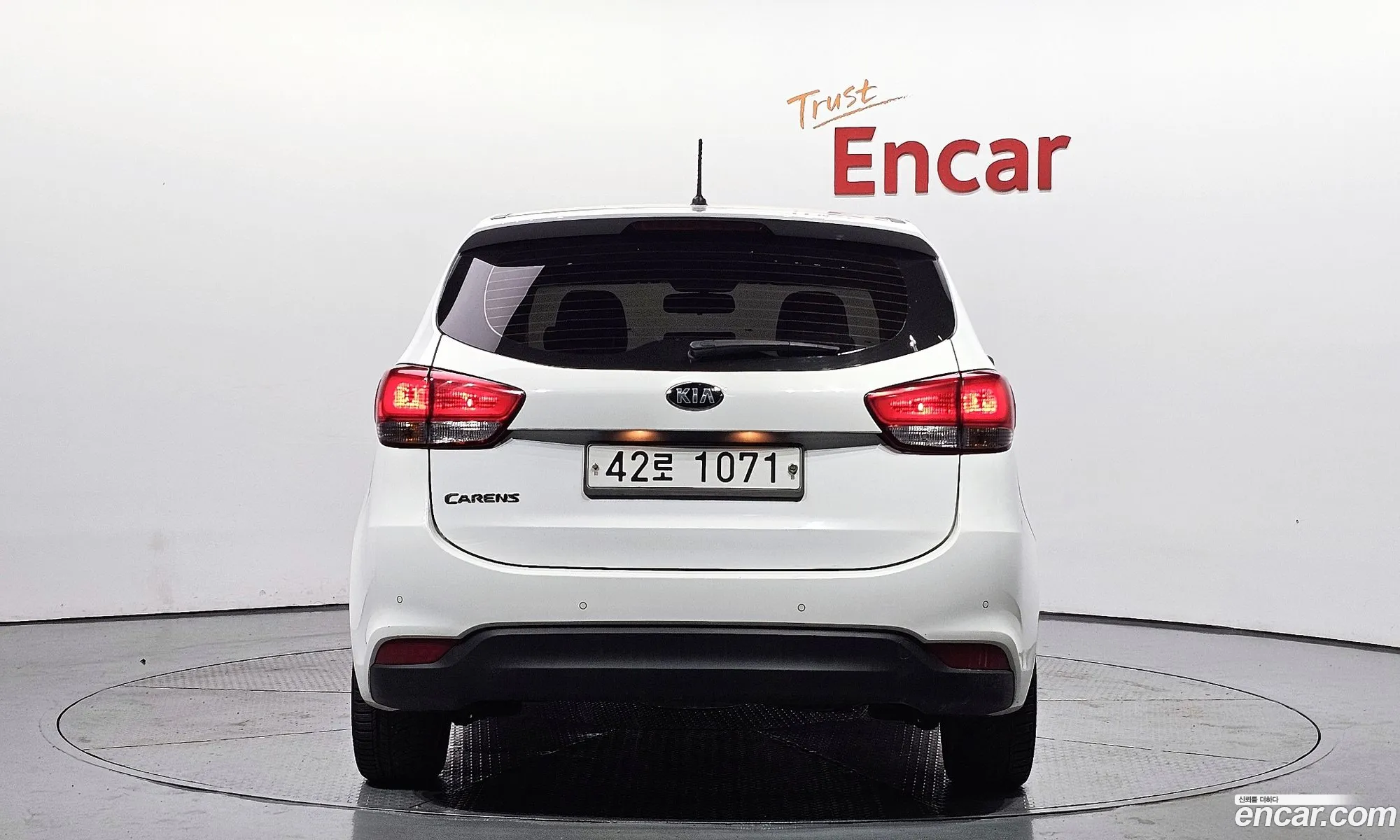 Kia All New Carens 20 Lpi Luxury - фотография 11348272