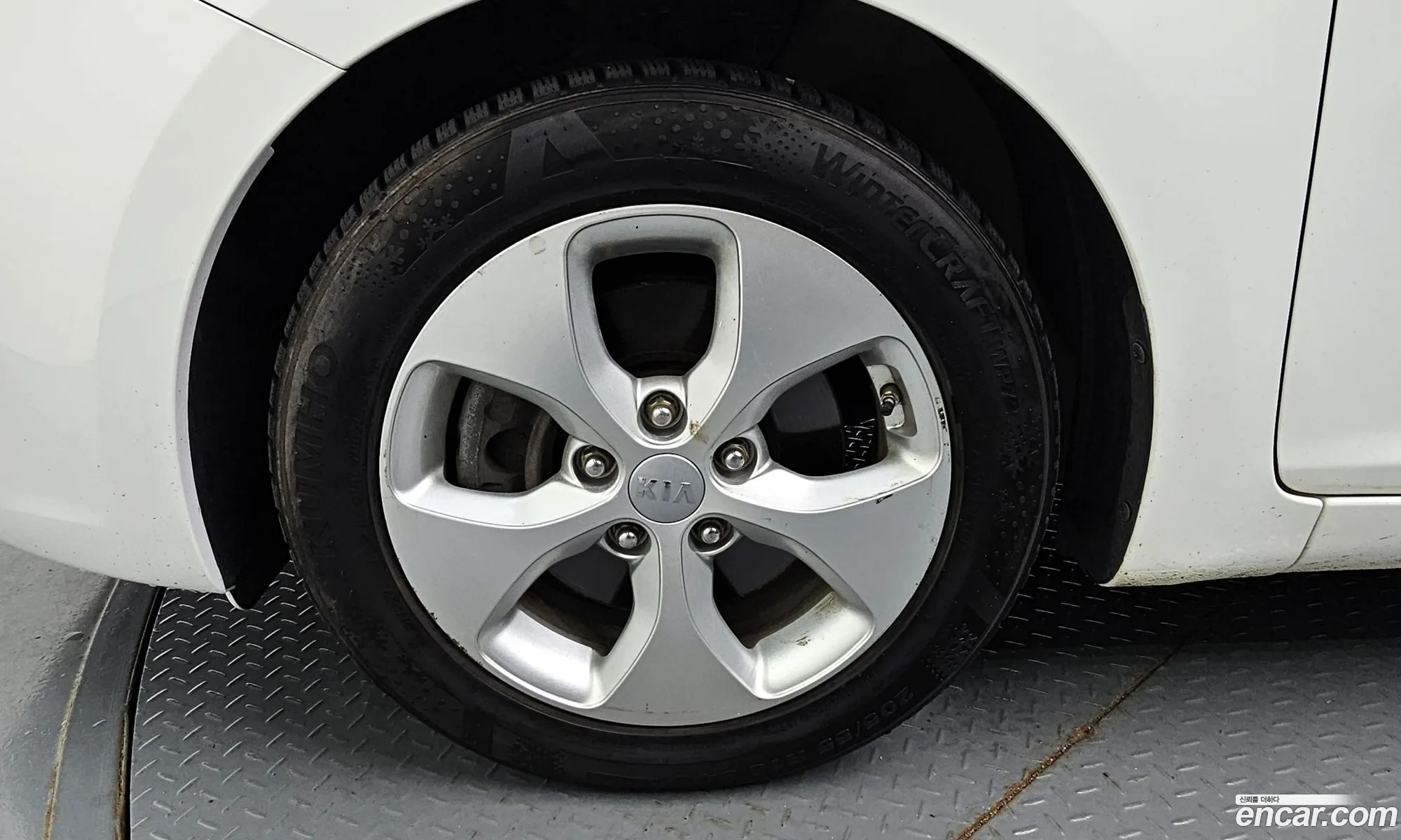 Kia All New Carens 20 Lpi Luxury - фотография 11348273