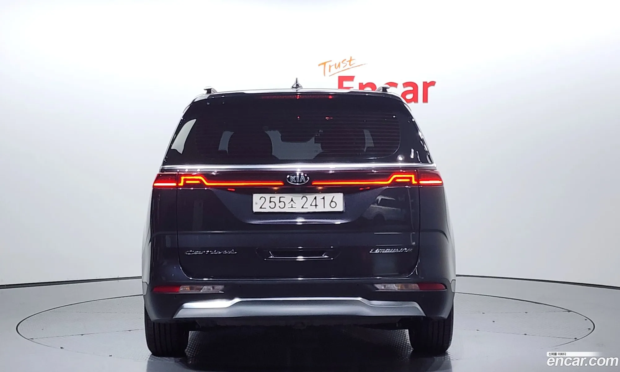 Kia Carnival Gasoline 7-Seater Signature 2021 - фотография 11052563