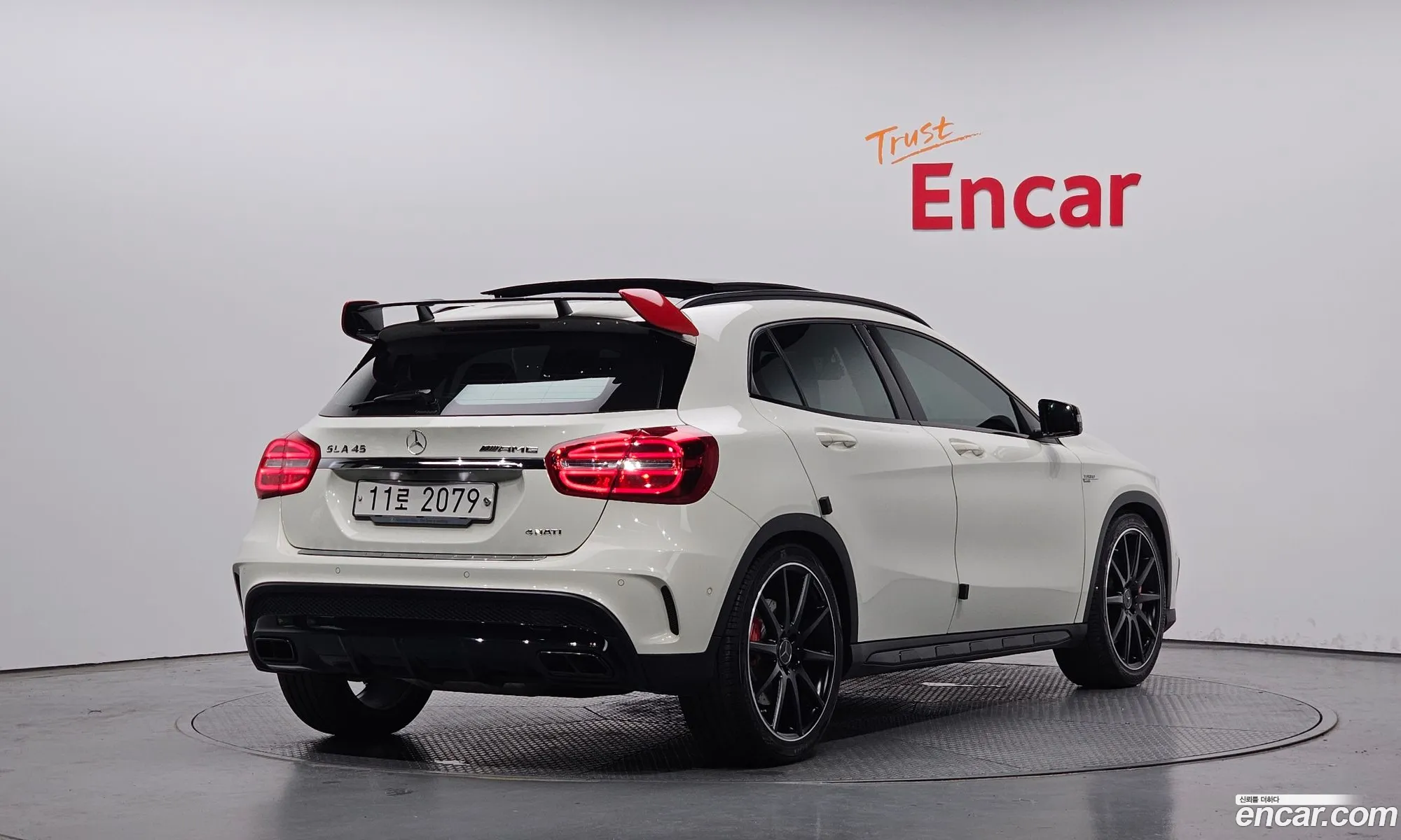 Mercedes-Benz Gla-Klasse Gla45 Amg 4Matic 2015 - фотография 12092225