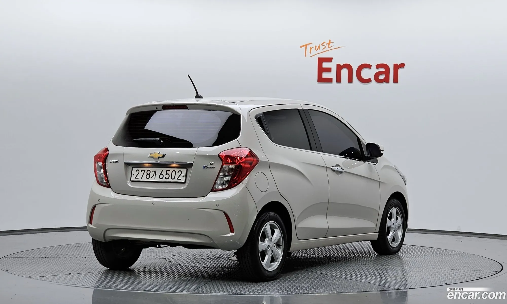 Chevrolet Spark Iv Lt 2017 - фотография 4942028