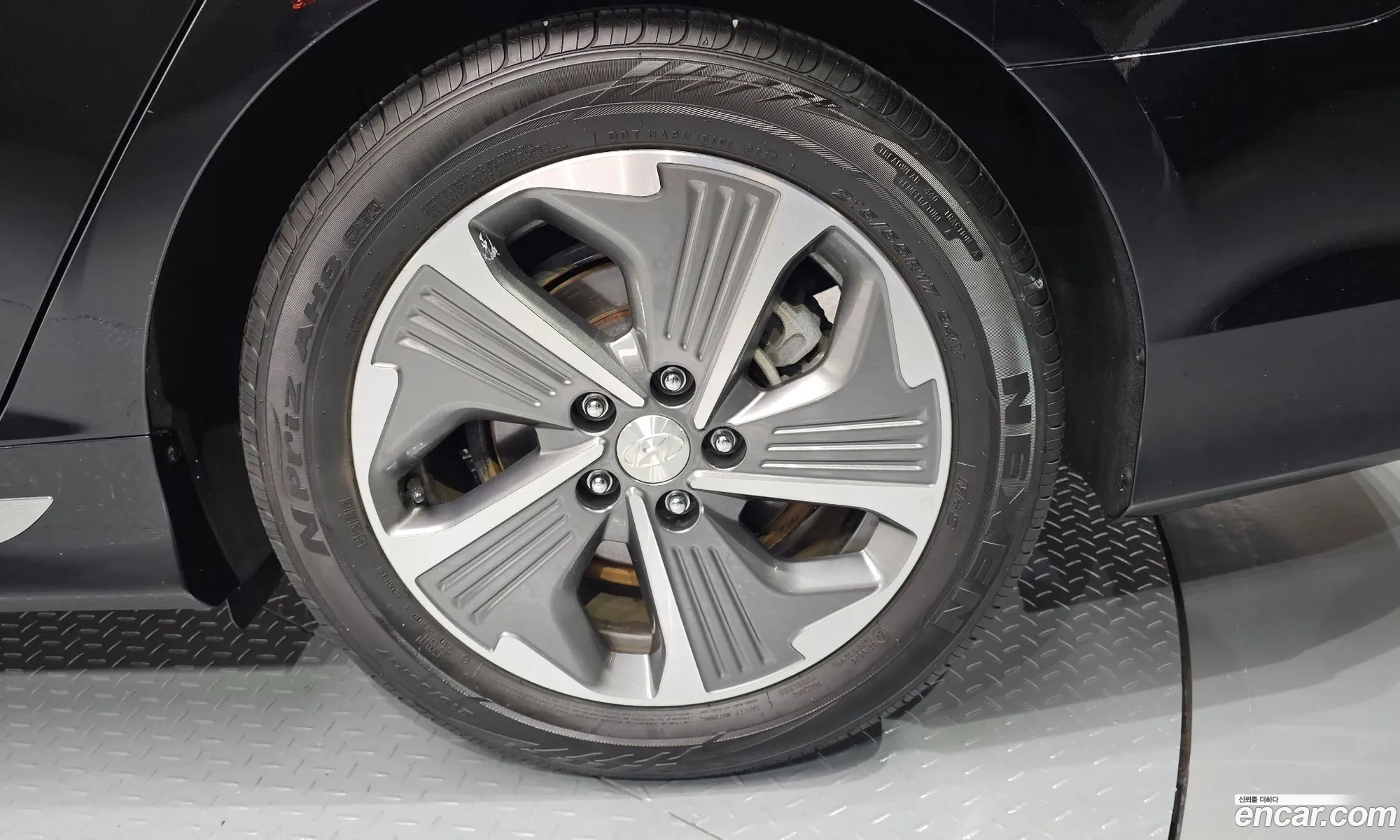 Hyundai Sonata New Rise Hybrid Premium - фотография 12351135
