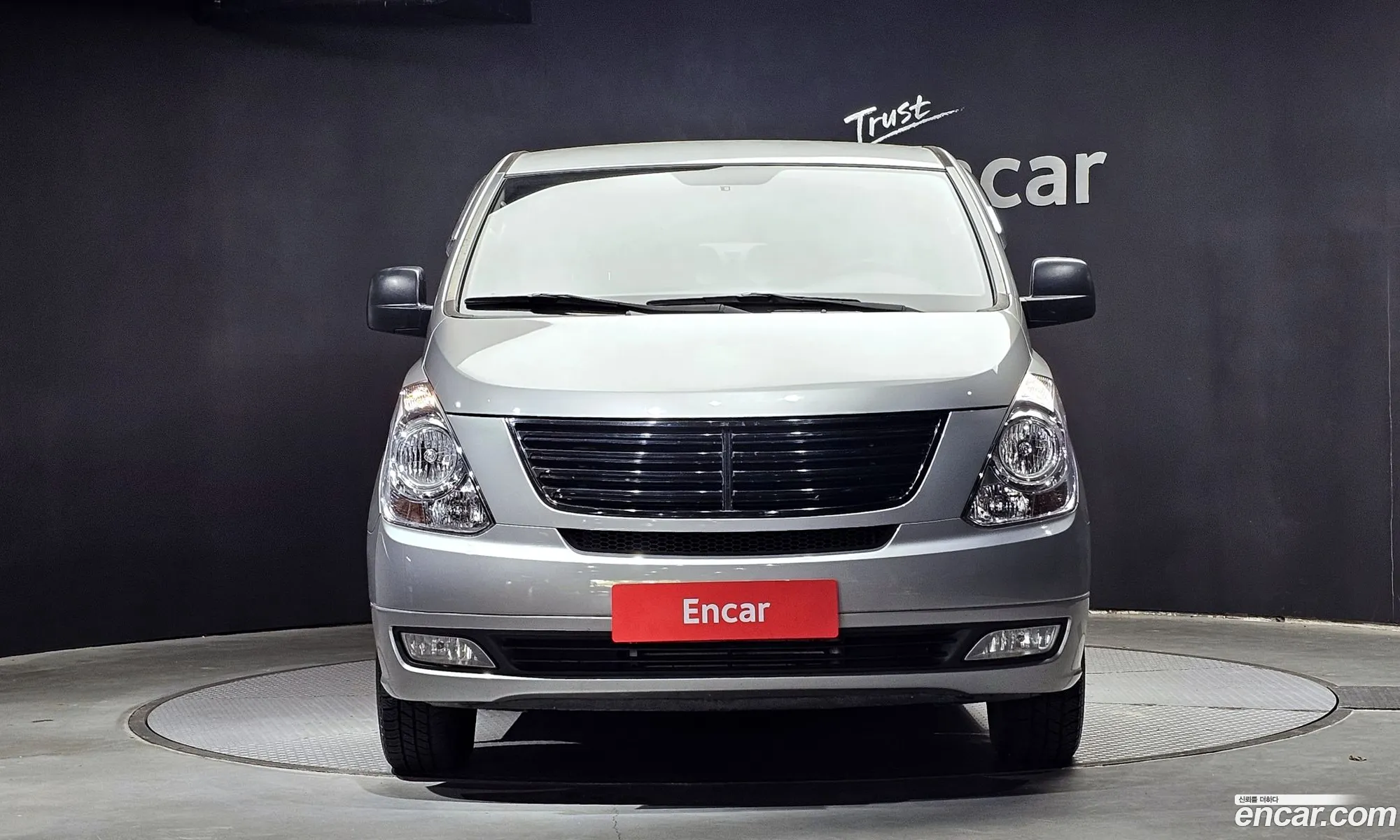 Hyundai Starex 12-Seater Wagon 2014 - фотография 12521048