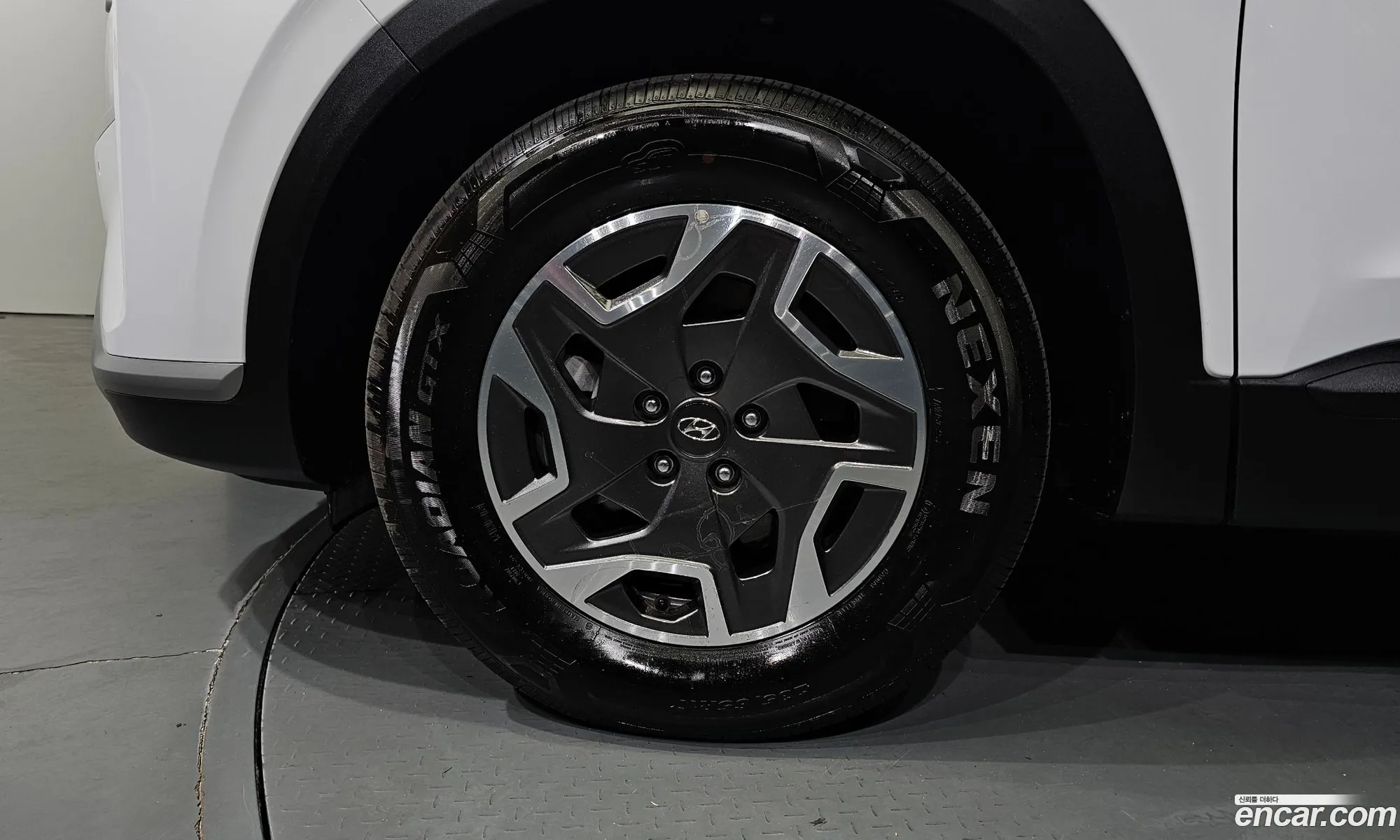 Hyundai Santa Fe Hev 16 2Wd 2023 - фотография 12811522