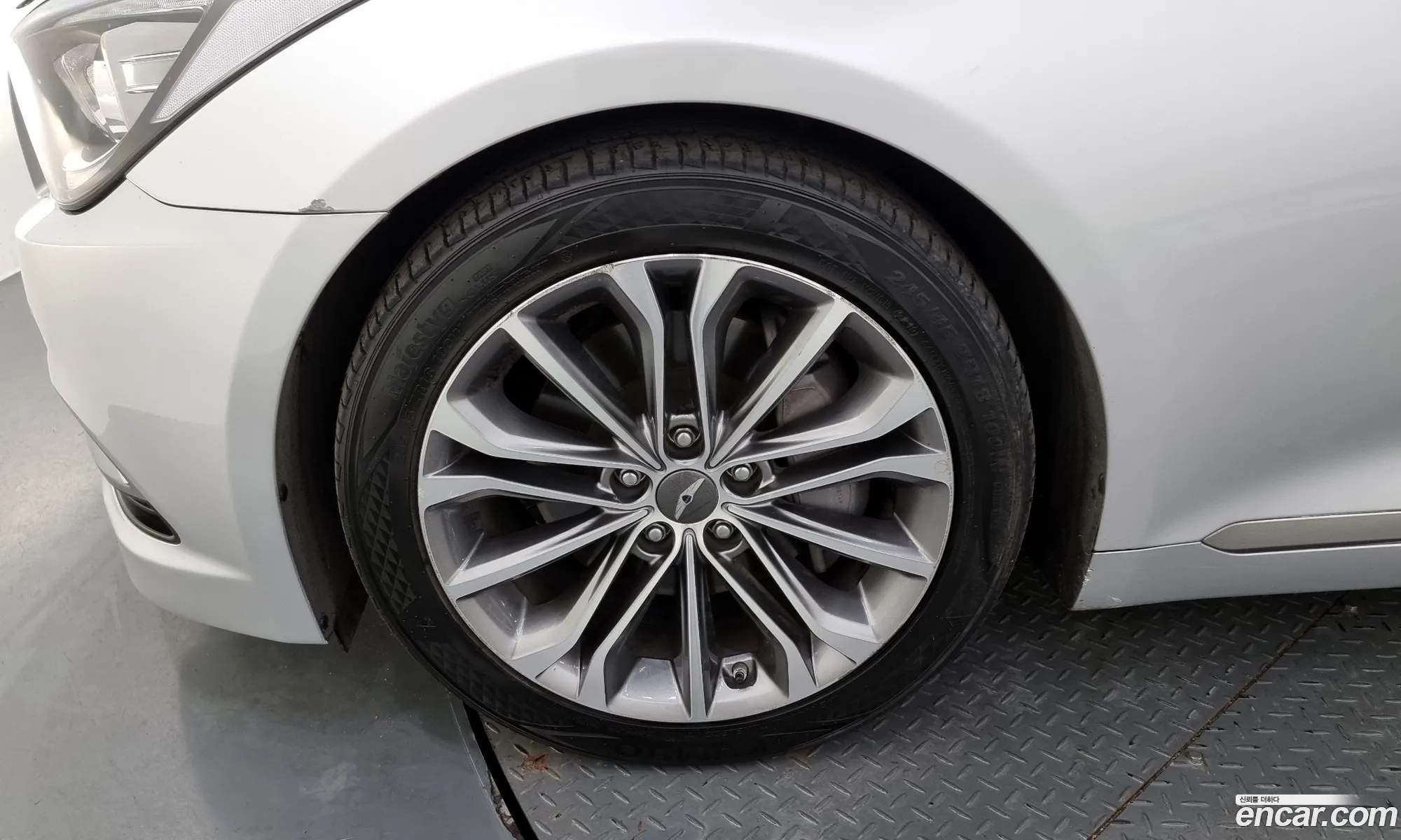 Hyundai Genesis Dh G330 Premium Awd - фотография 15988059