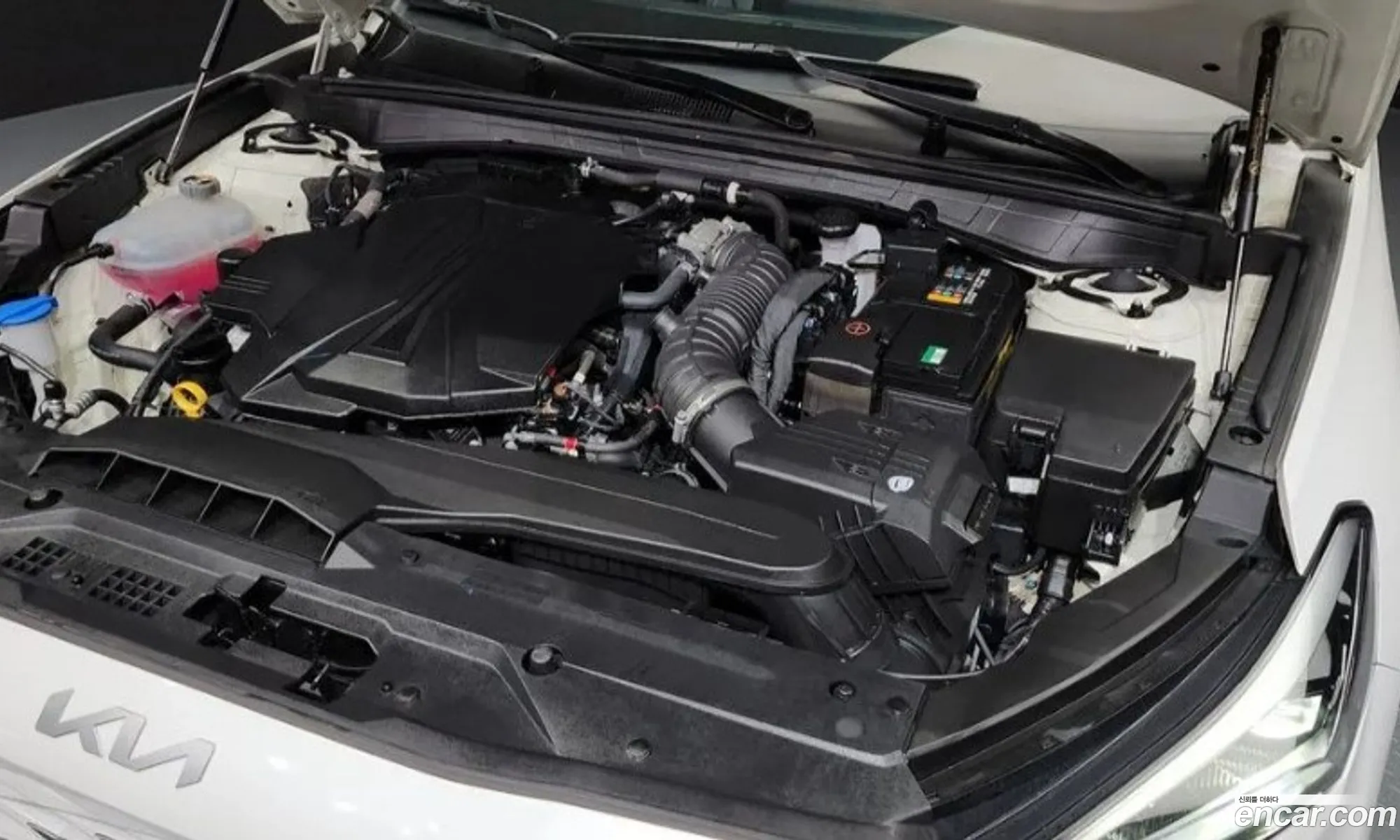 Kia K8 35 Lpg 2Wd 2022 - фотография 17308763