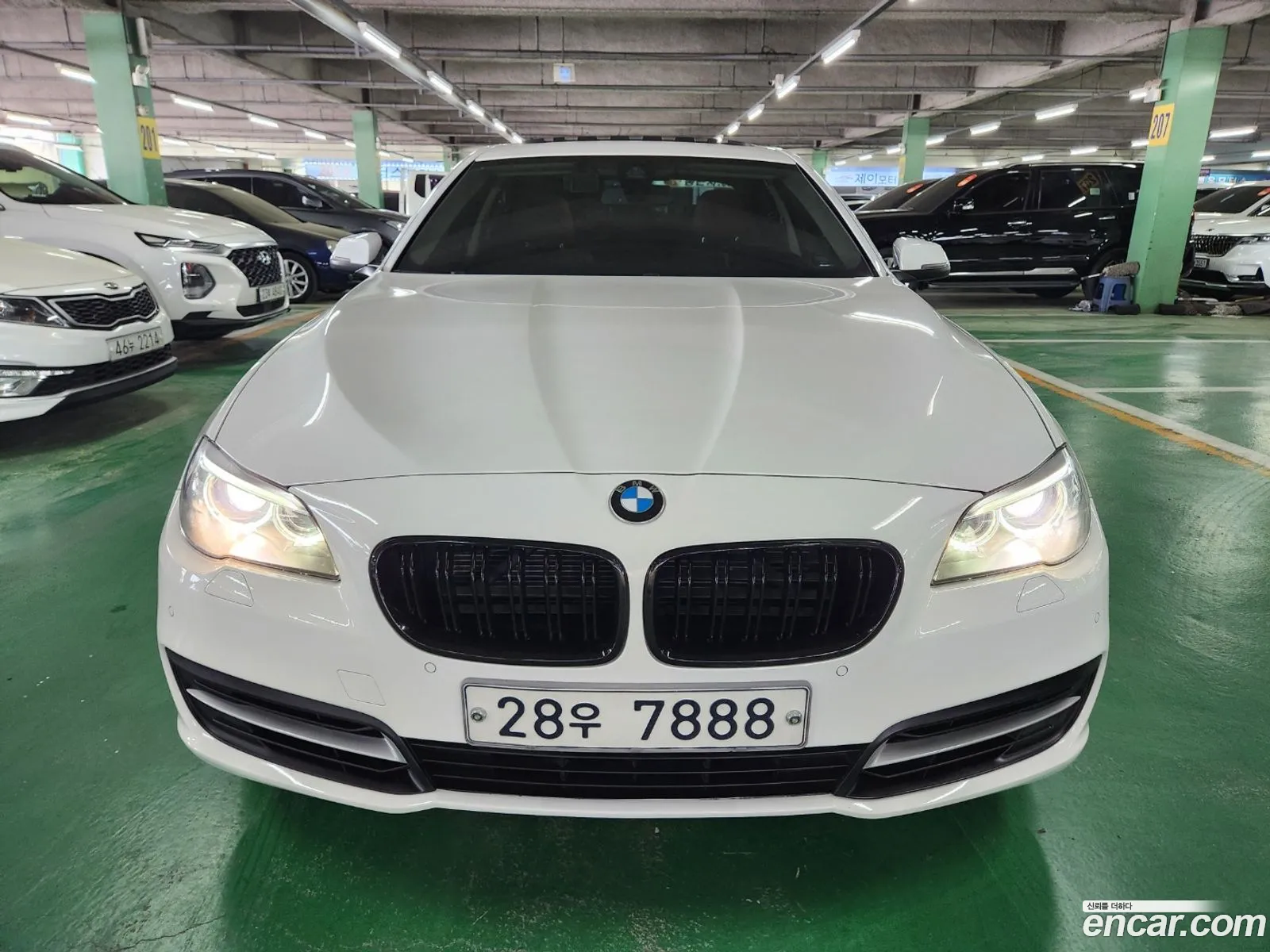 BMW 5Er Vi F10F11F07 520D 2014 - фотография 935432