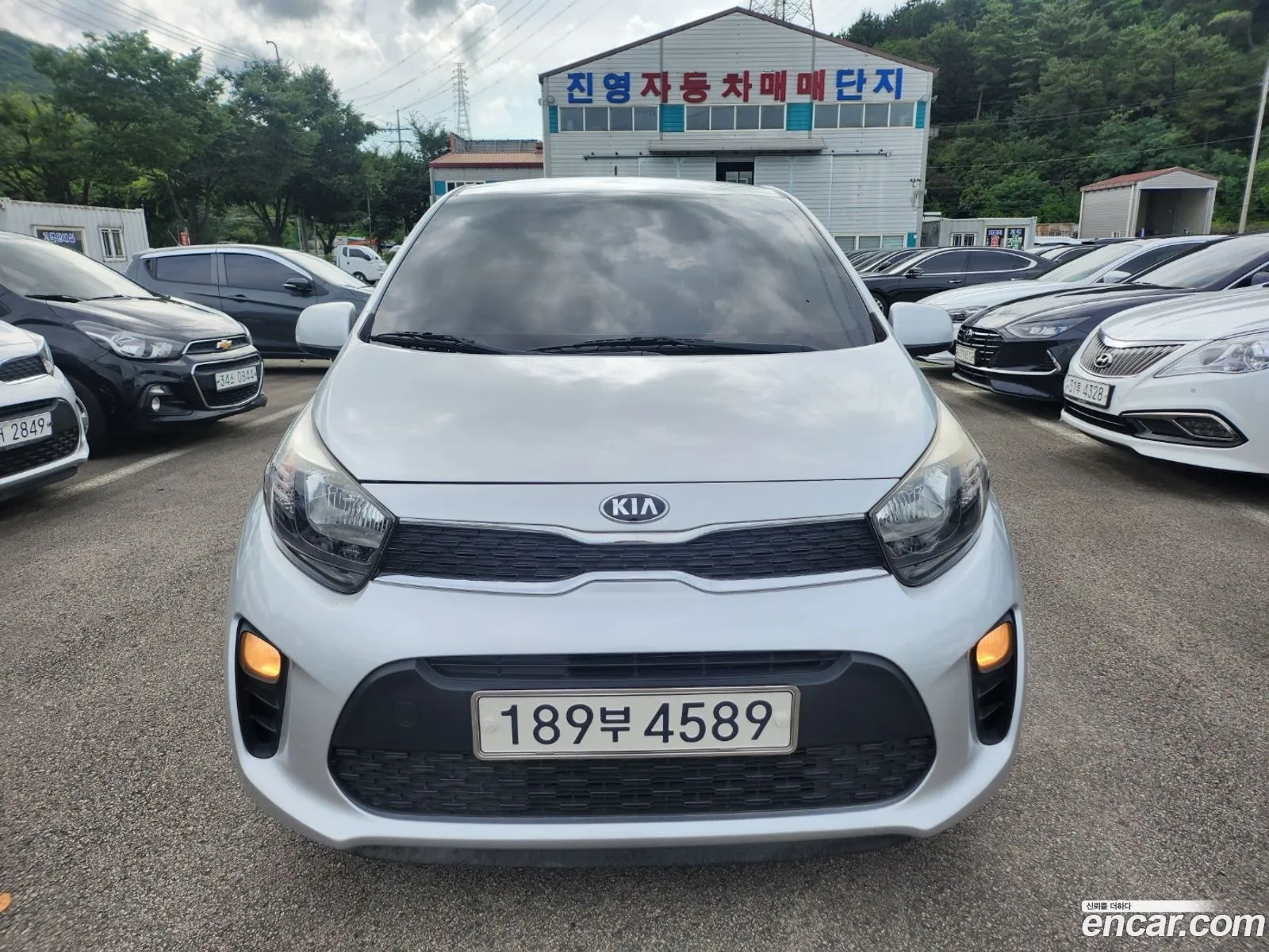 Kia Morning Luxury 2017 - фотография 19556425