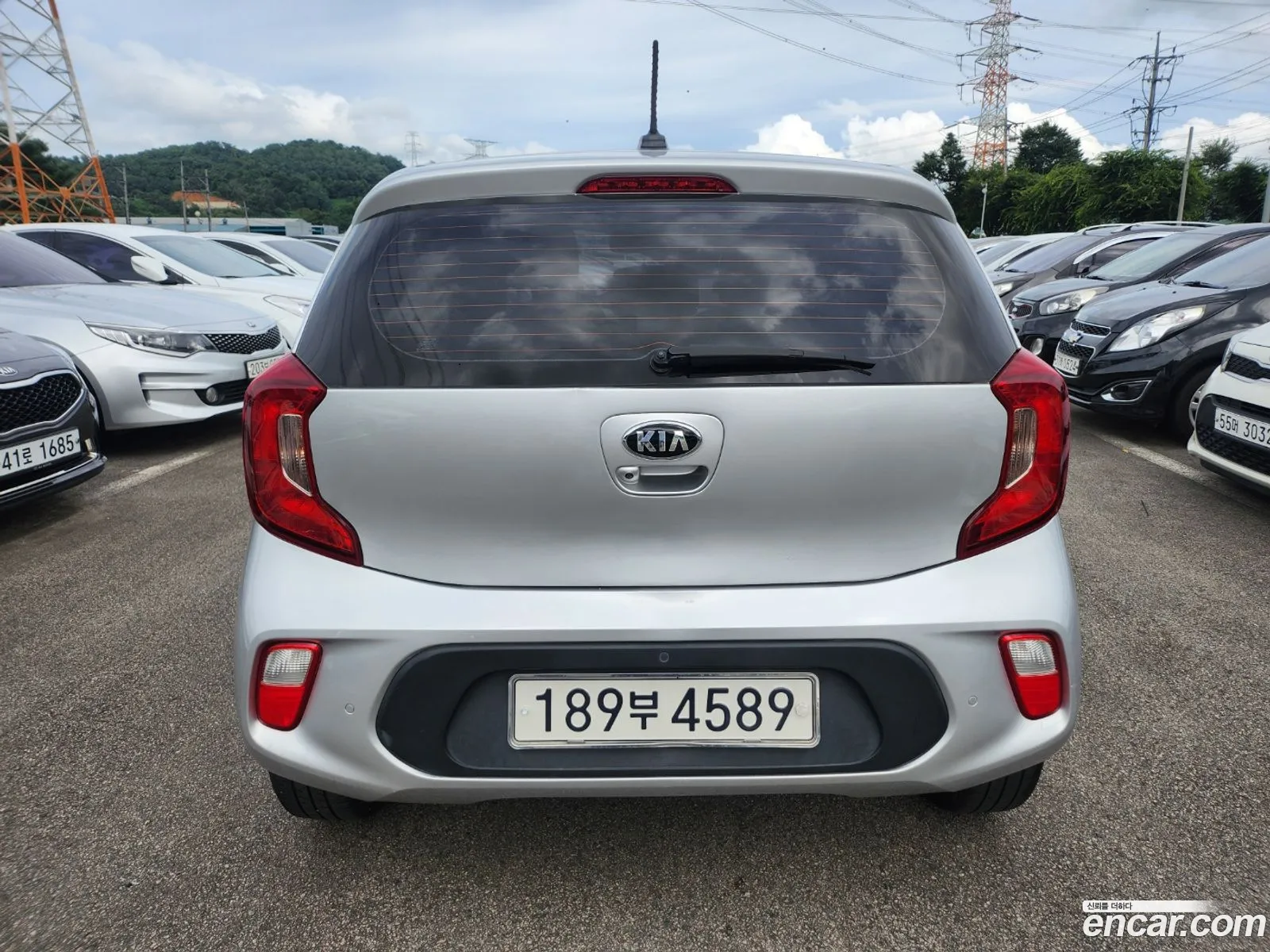 Kia Morning Luxury 2017 - фотография 19556428