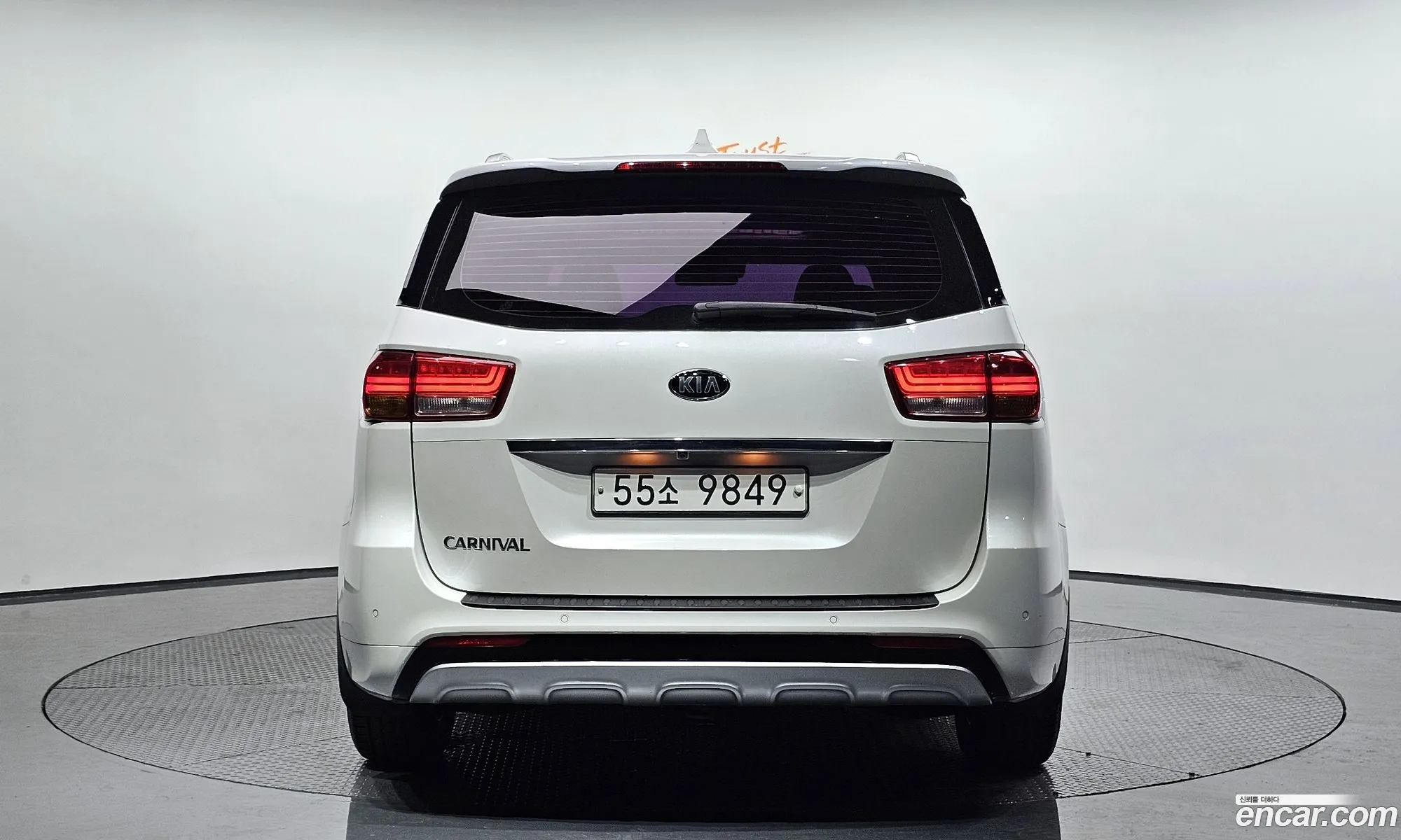 Kia All New Carnival 9-Seater Noblesse - фотография 11102962