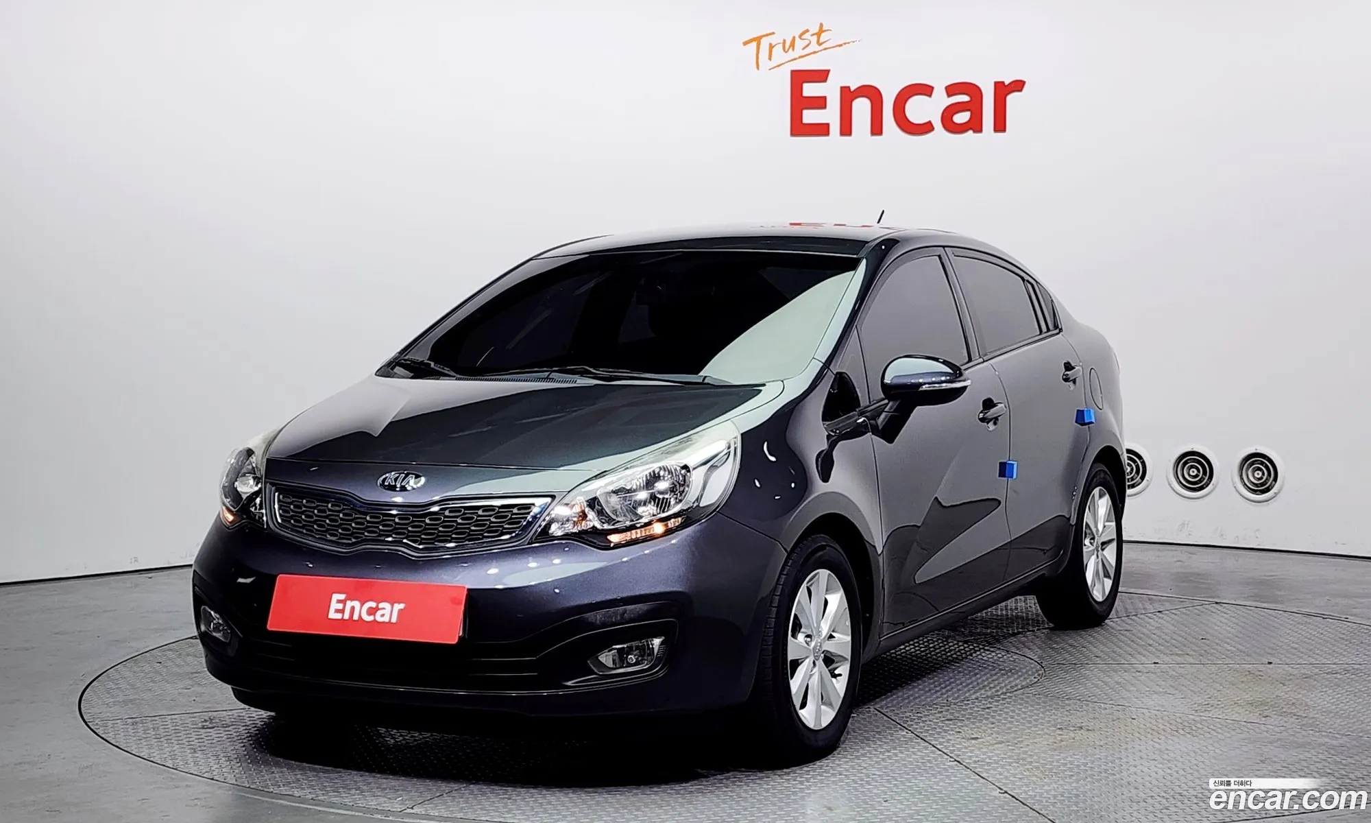 Kia Pride Iii 14 Mpi Sedan 2014 - фотография 15659024