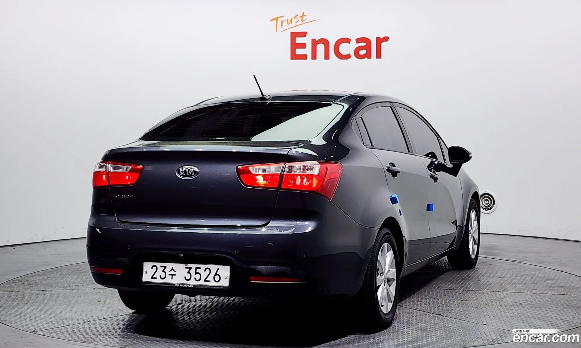 Kia Pride Iii 14 Mpi Sedan 2014 - фотография 15659025