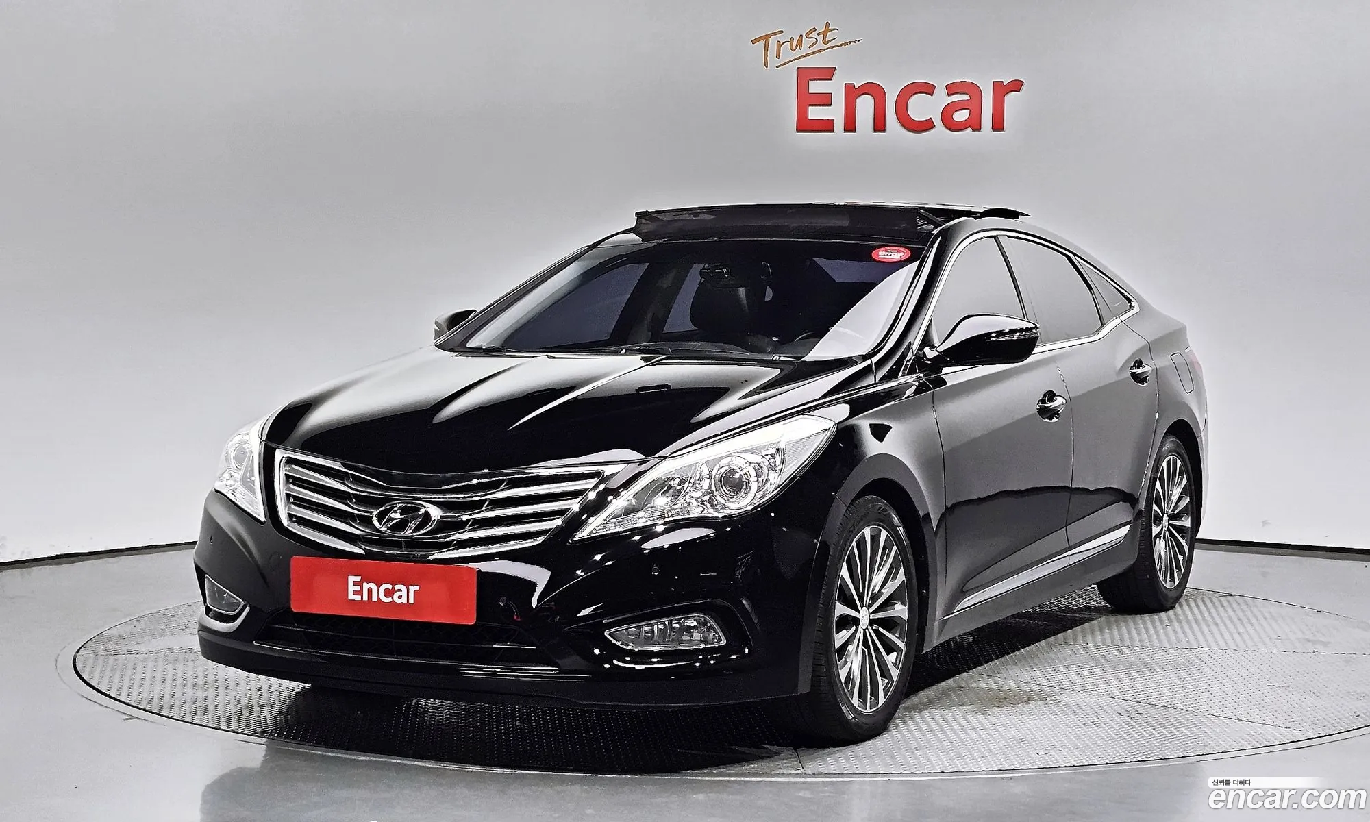 Hyundai Grandeur V Hg240 Modern 2014 - фотография 17423815