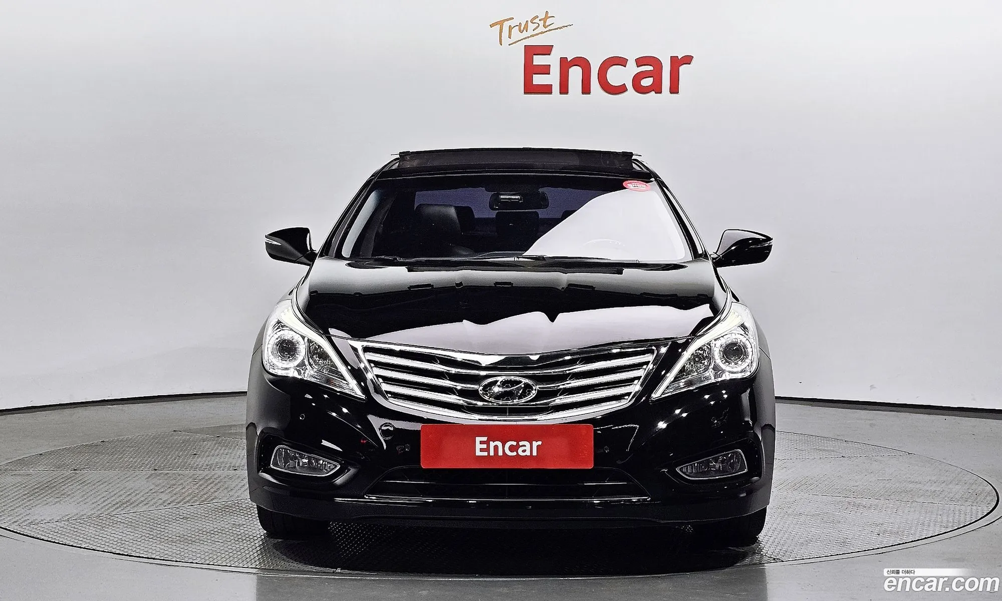 Hyundai Grandeur V Hg240 Modern 2014 - фотография 17423817