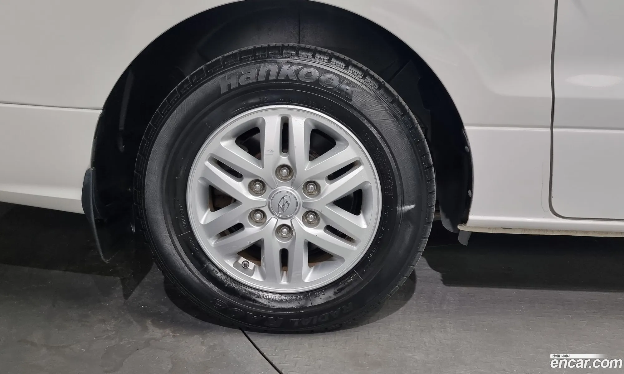 Hyundai Starex 12-Seater Wagon 2016 - фотография 16833678