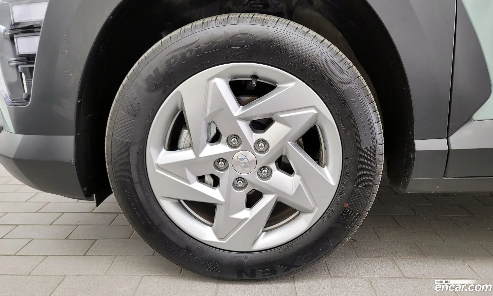 Hyundai Kona Gasoline 16 Turbo 2Wd 2023 - фотография 16074145