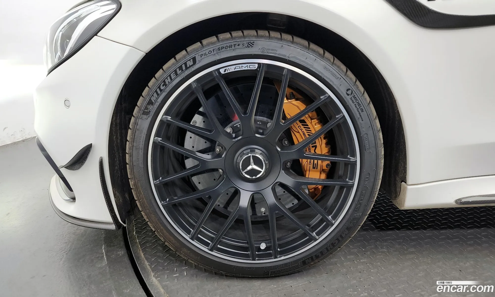 Mercedes-Benz C-Klasse Iv W205 C63 S Amg Coupe 2018 - фотография 12354274
