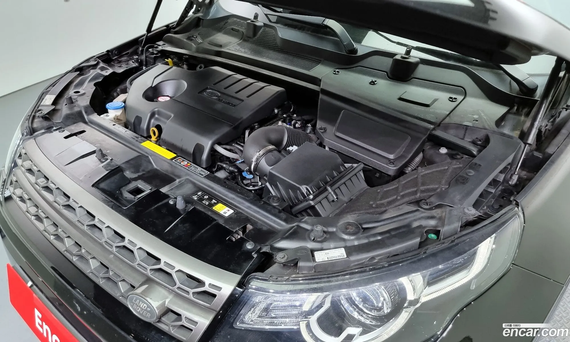 Land Rover Discovery Sport 20 Td4 Se 150 Horsepower 2018 - фотография 7014353