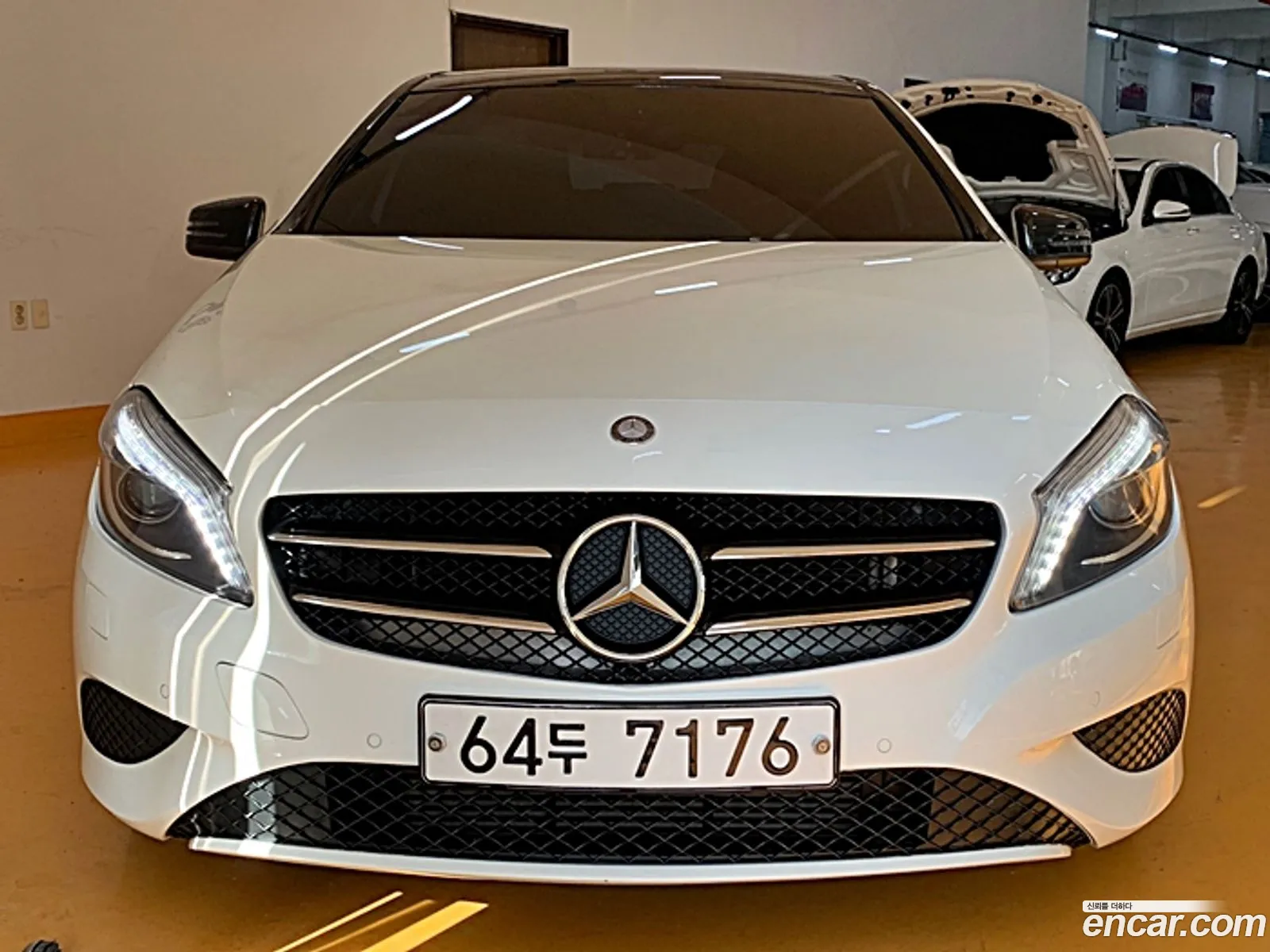 Mercedes-Benz A-Klasse Iii W176 A200 Cdi Knight 2014 - фотография 12745706