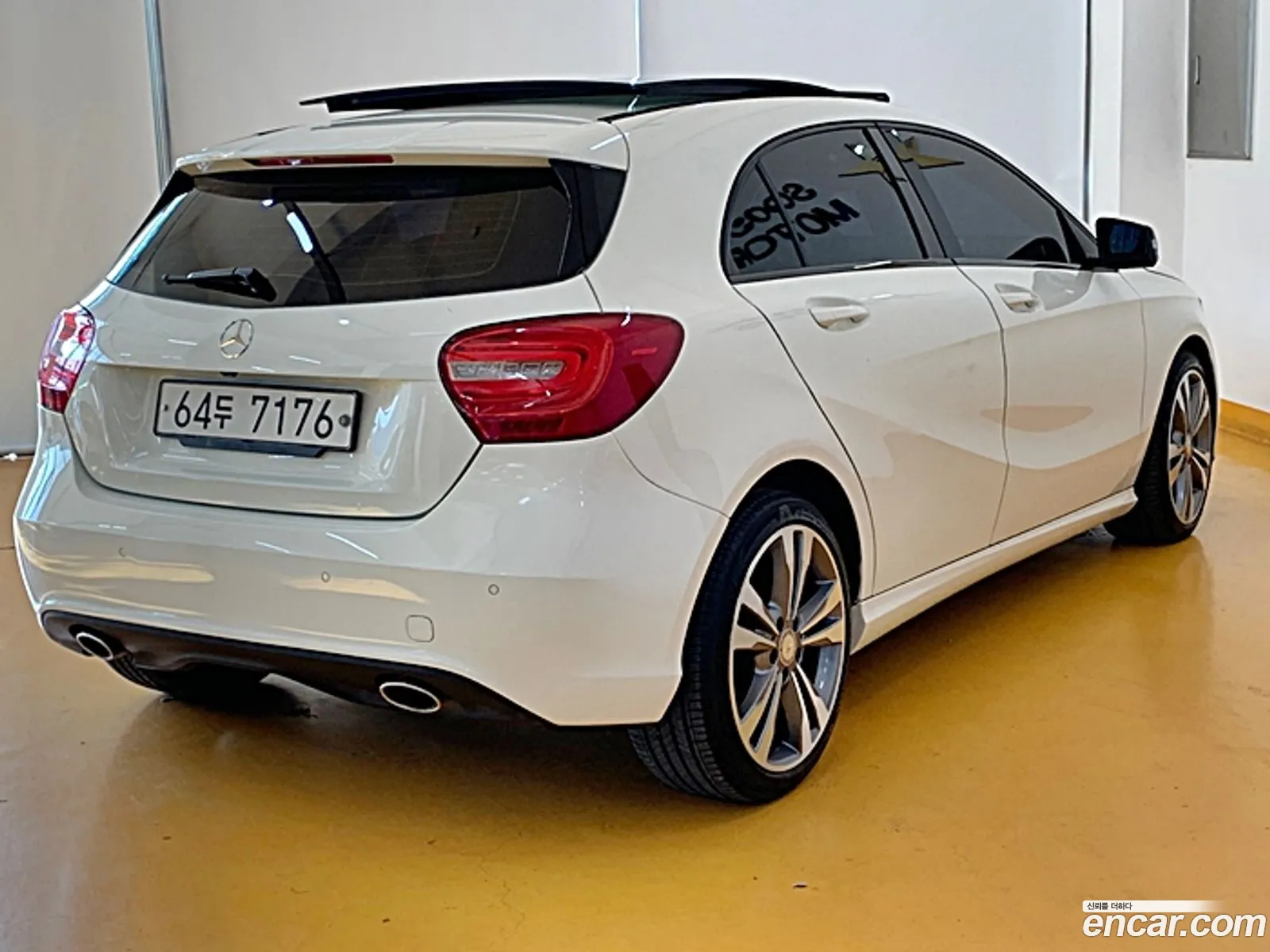 Mercedes-Benz A-Klasse Iii W176 A200 Cdi Knight 2014 - фотография 12745708