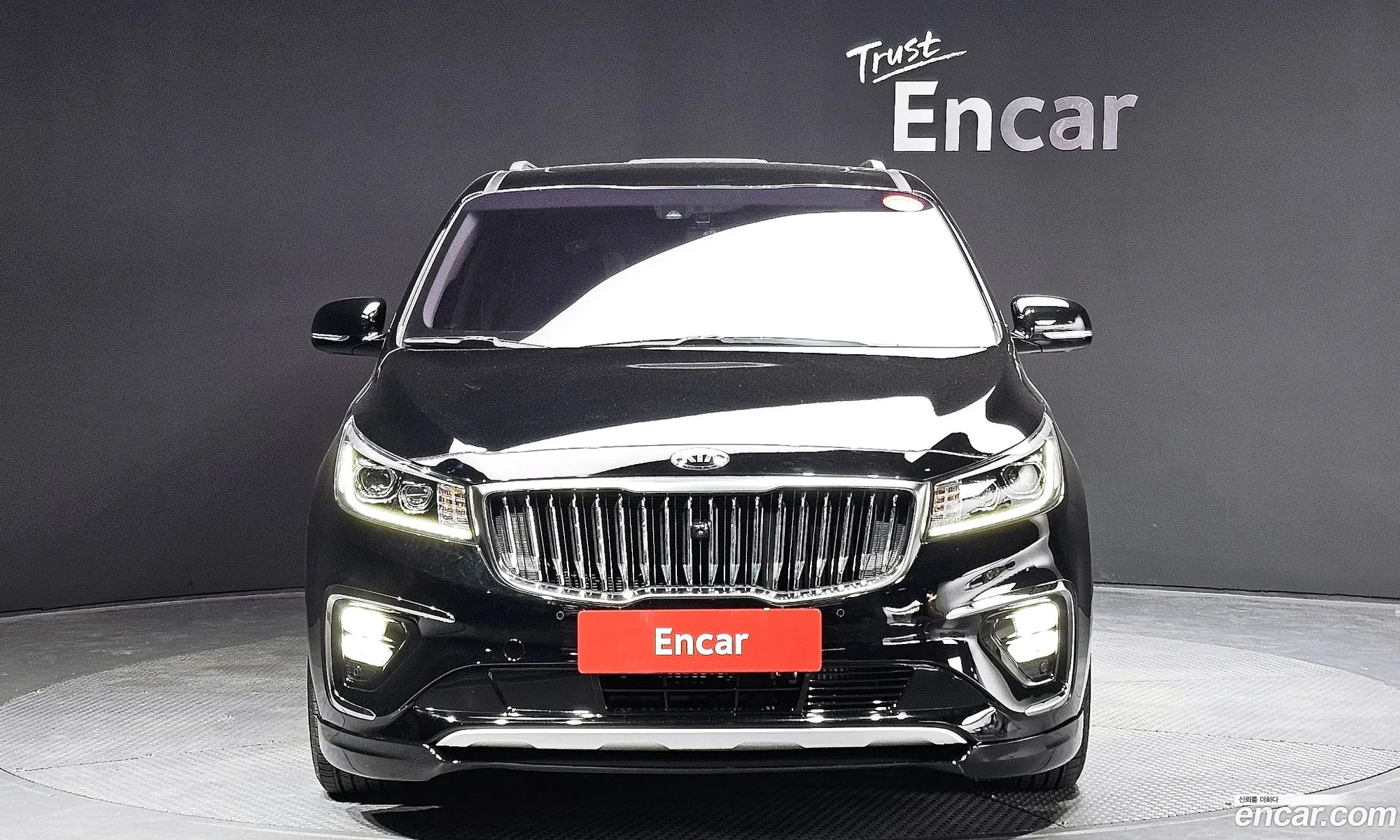 Kia Carnival Iii 7-Seater Limousine 2019 - фотография 15864268