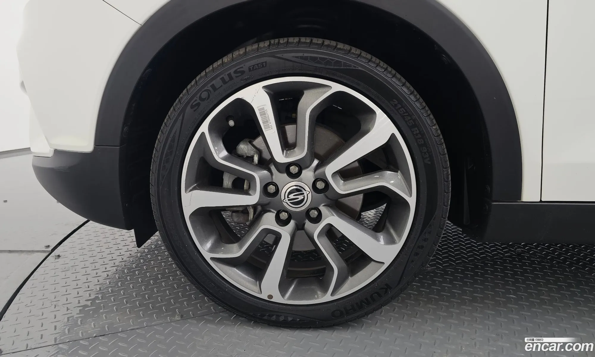Ssangyong Tivoli Tivoli Lx 2Wd 2016 - фотография 14953010