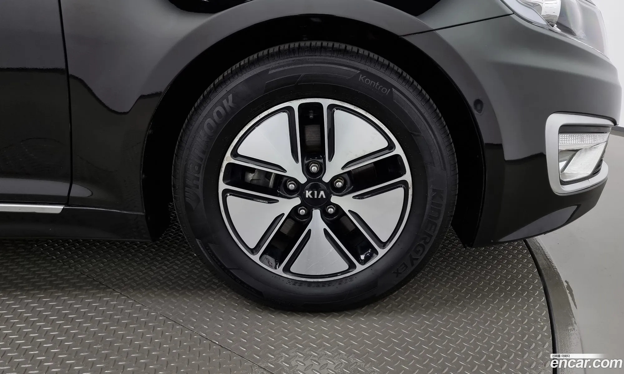 Kia K5 I Deluxe 2014 - фотография 17186501