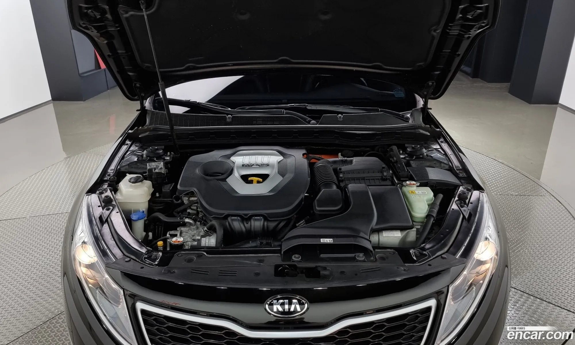 Kia K5 I Deluxe 2014 - фотография 17186502